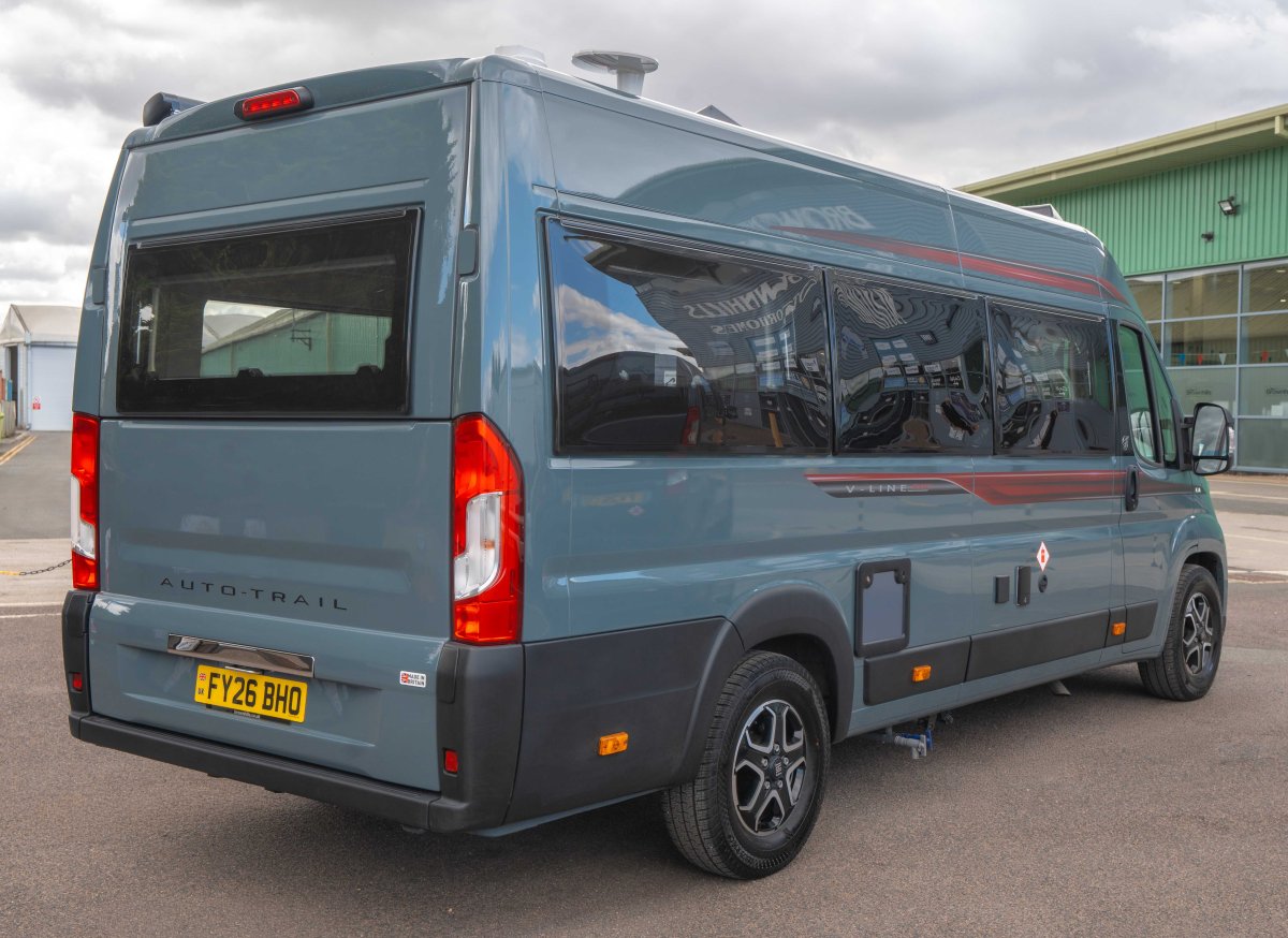 Auto-Trail V-Line 636 Sport 140BHP Auto