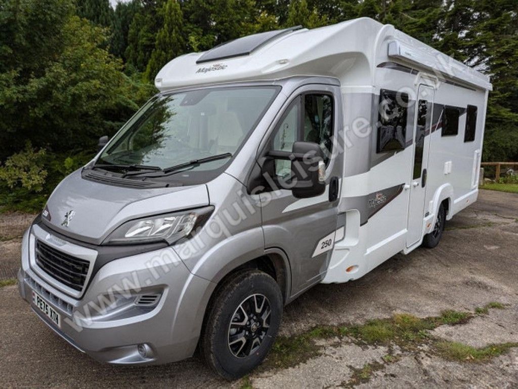 2024 Elddis MAJESTIC 250 - Exterior - Front