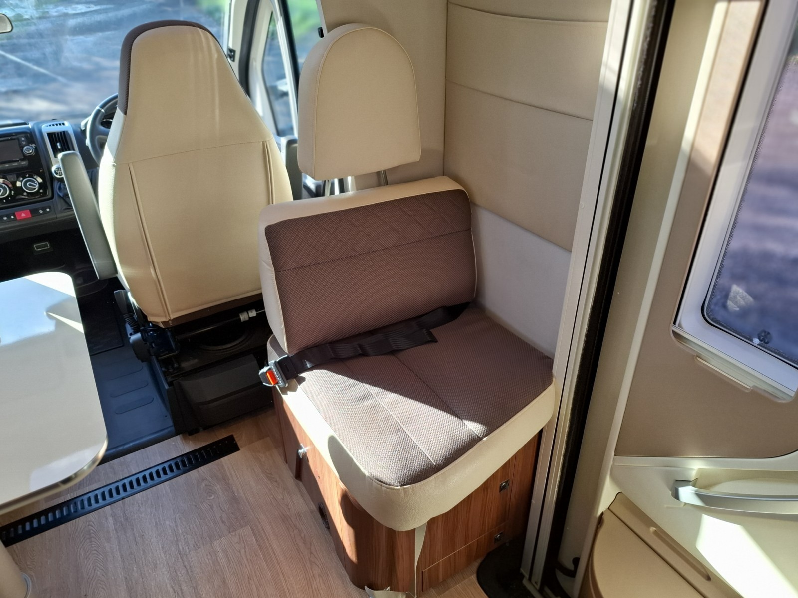 2017 Adria Matrix Axess M670SL