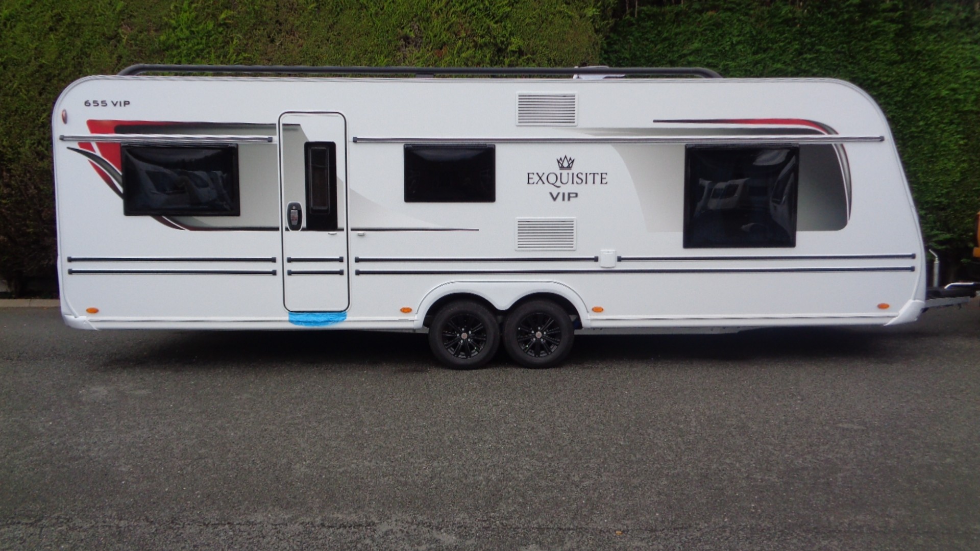 LMC 655 VIP Exquisit BRAND NEW 2026 MODELS