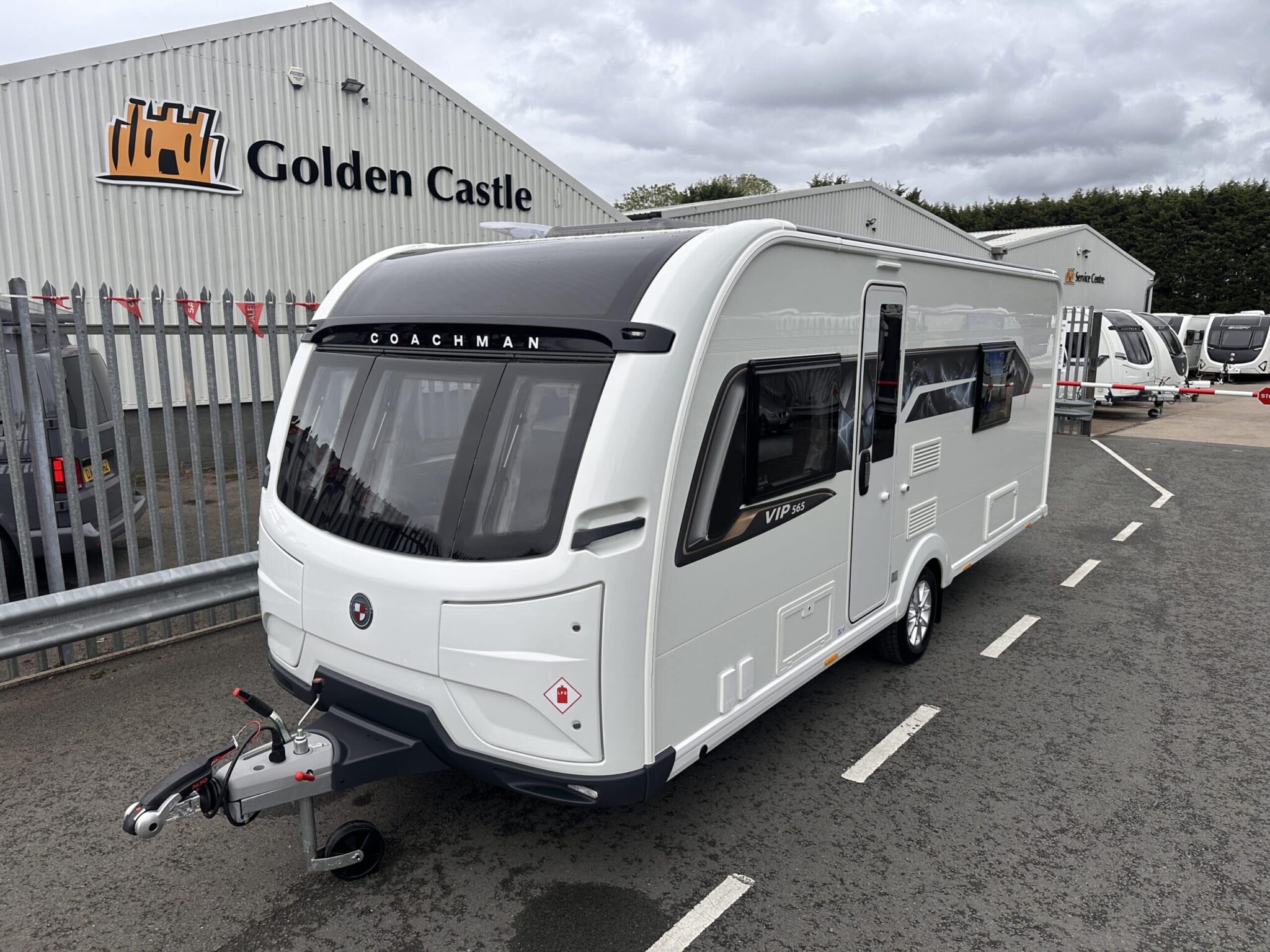 Coachman VIP 565– 2026 Caravan - Photo 2