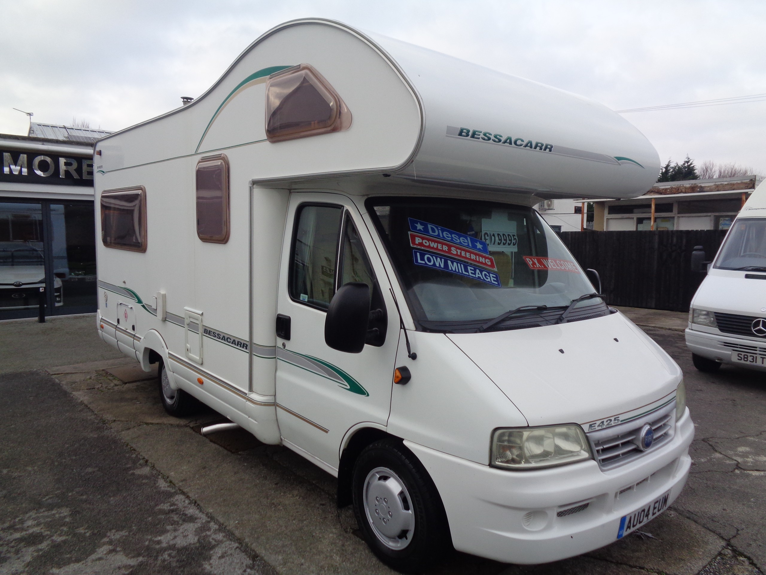 Bessacarr E425 4 Berth Fiat Ducato - Exterior - Front
