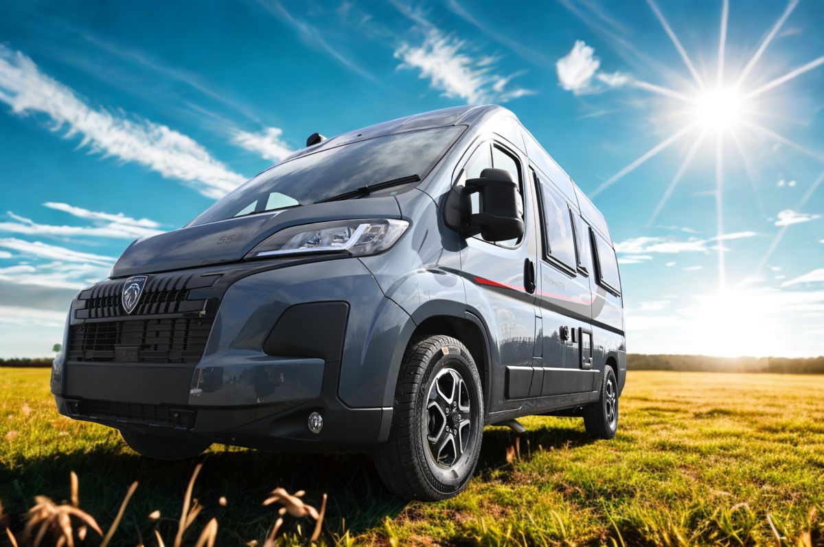 Elddis Whirlwind GTV 554 - Exterior - Front