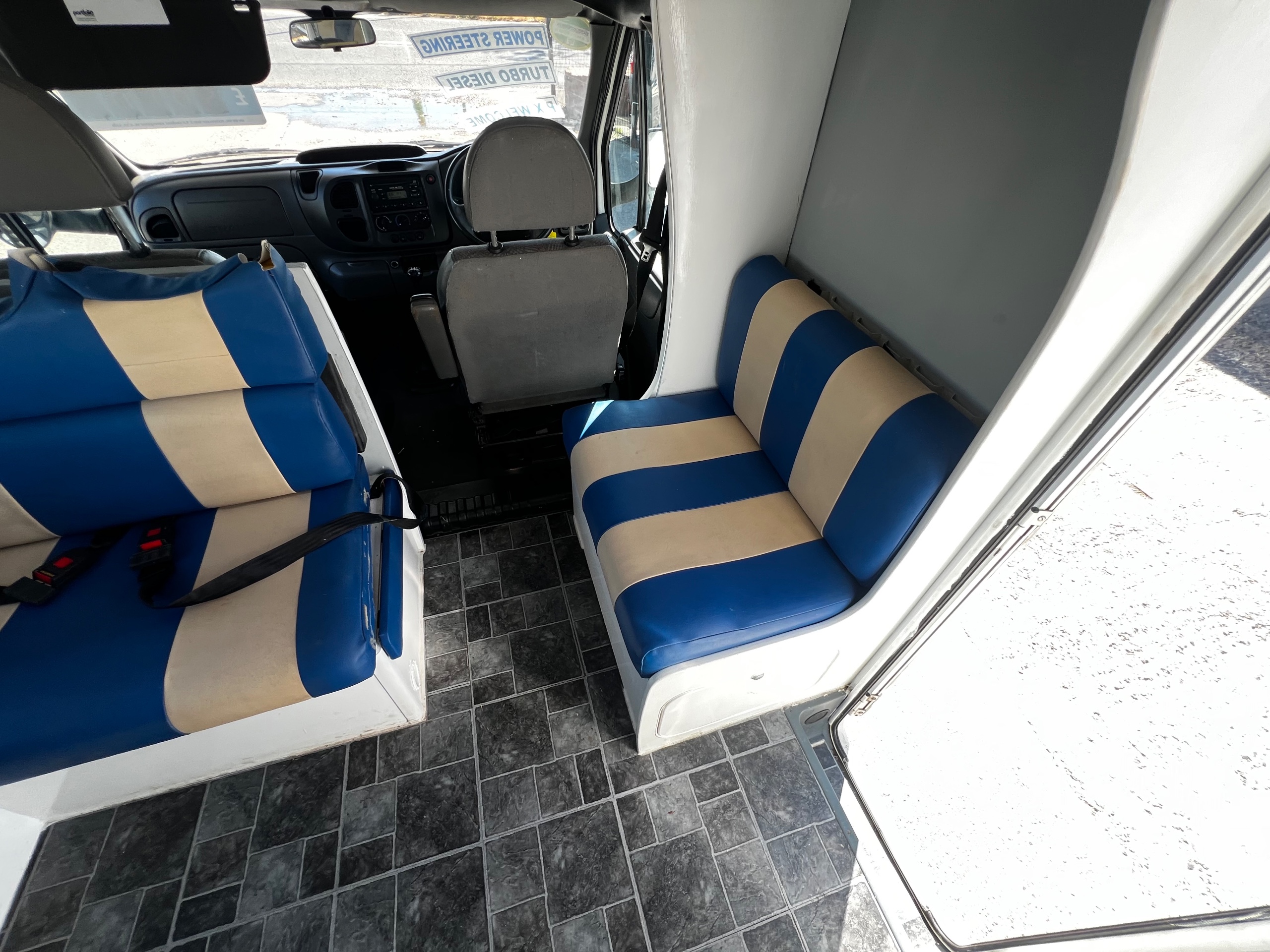 2006 Chausson First Line 650 6 travelling belts MOT