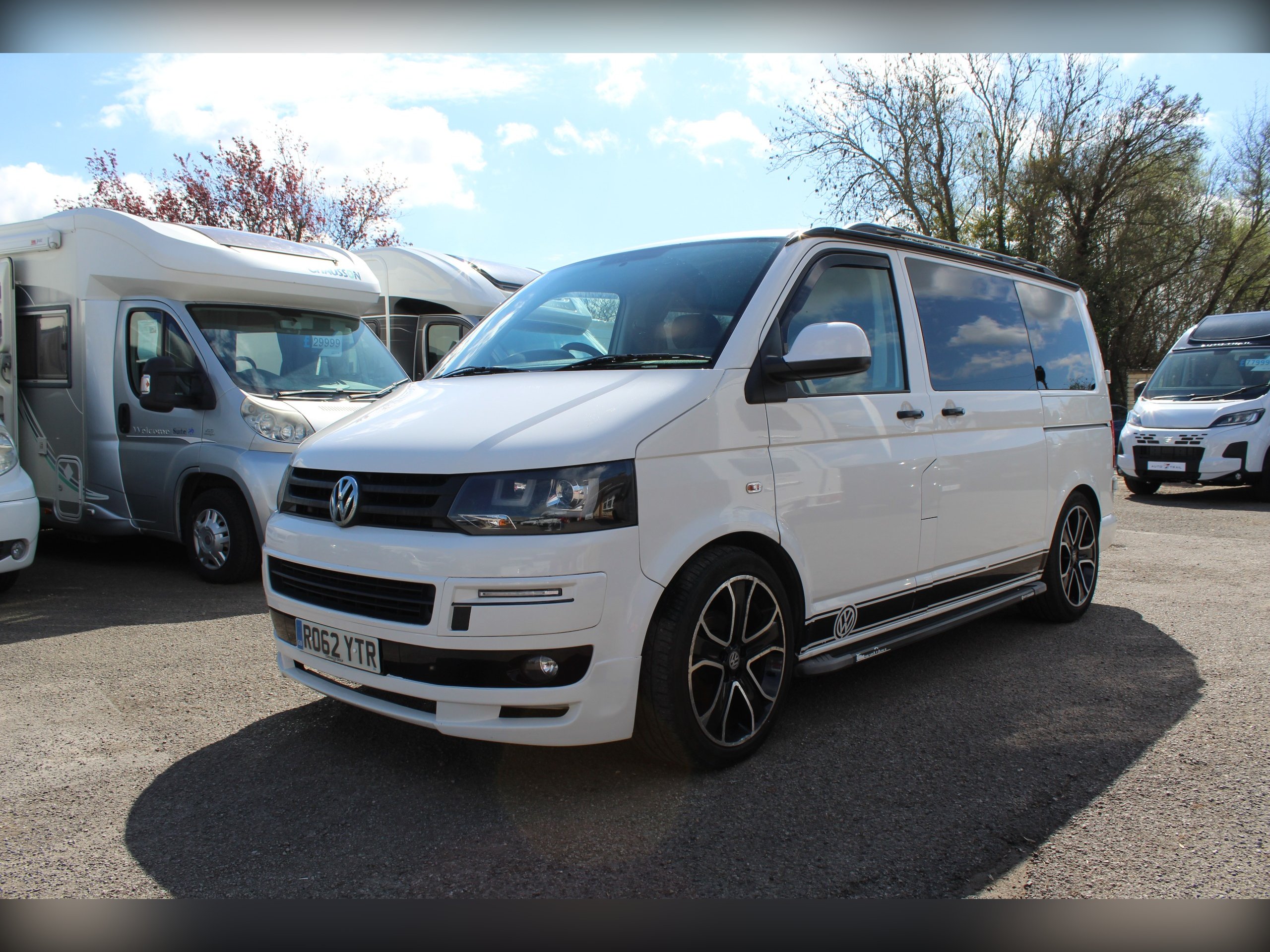 2012 Volkswagen Transporter C&R conversion - Exterior - Front