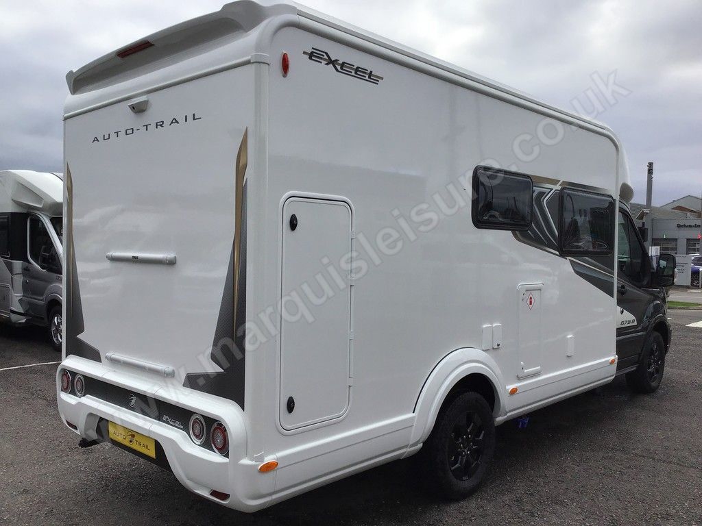 Auto-Trail EXCEL 675 B - Exterior - Front