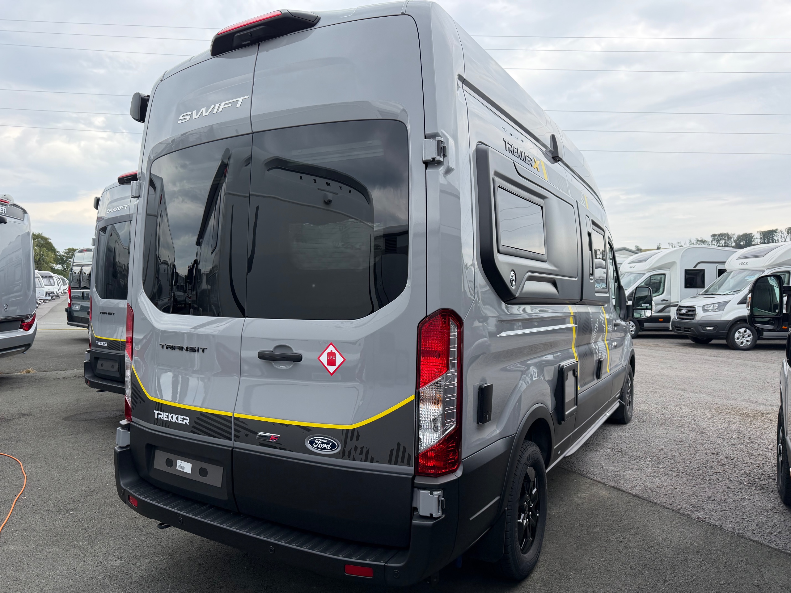 2027 Swift Trekker X