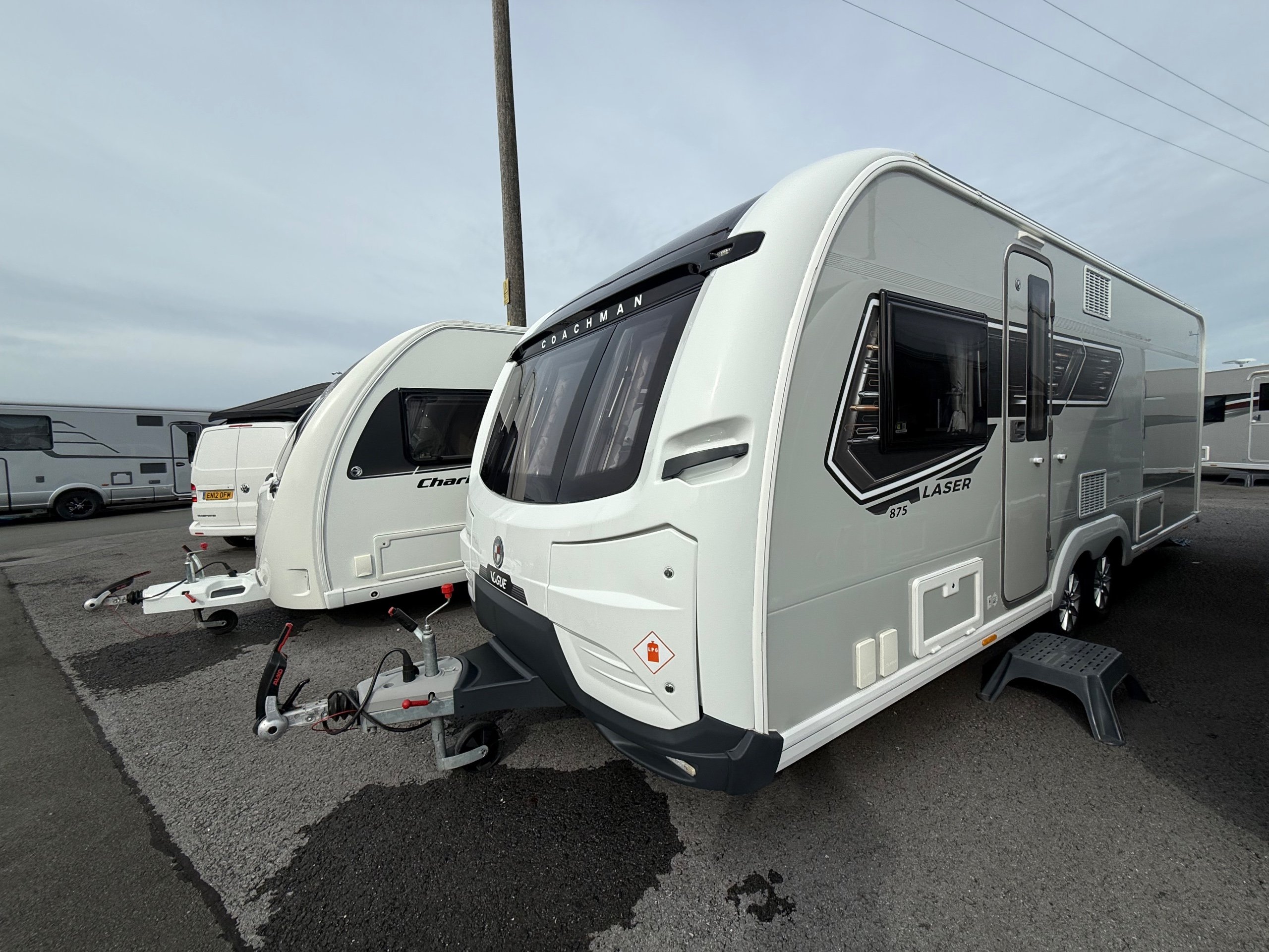 2022 Coachman Laser Xcel 875 - VOGUE EDITION - Photo 2