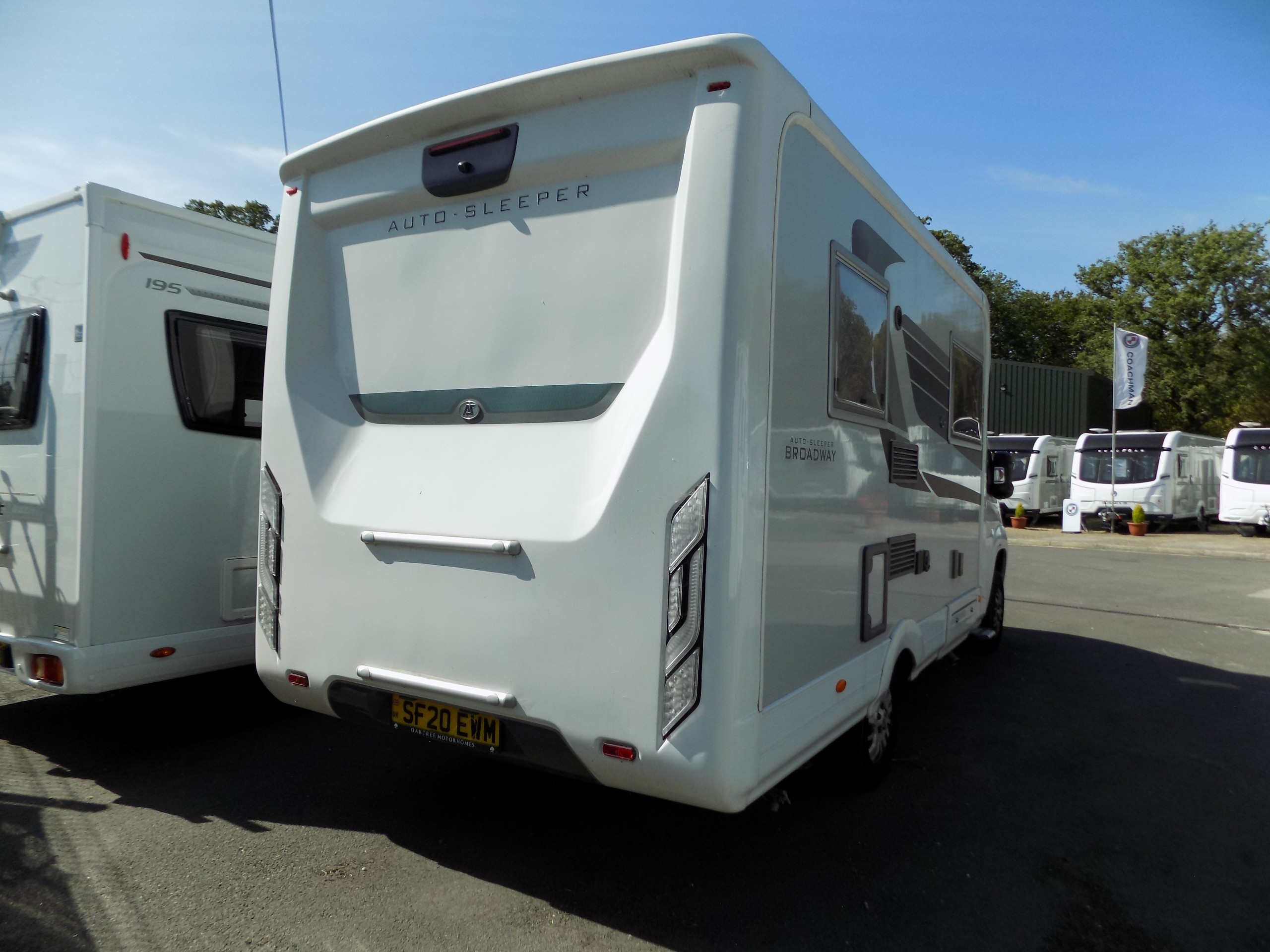 Auto-Sleepers Broadway EB Peugeot Boxer