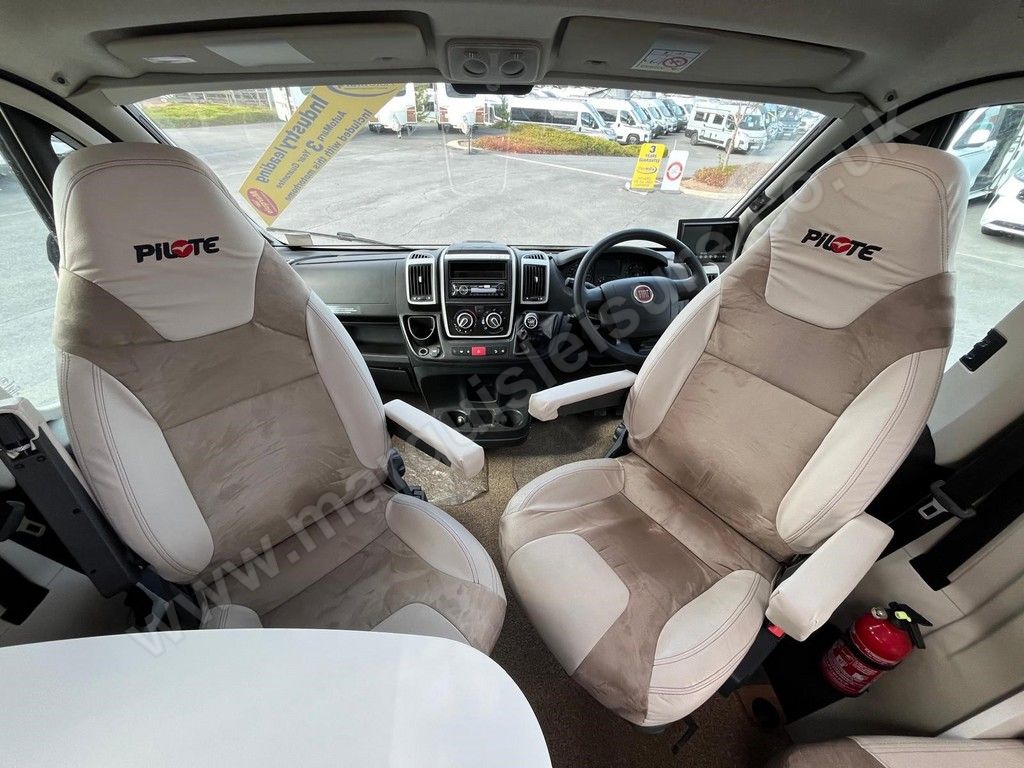 2018 Pilote P700 SENSATION