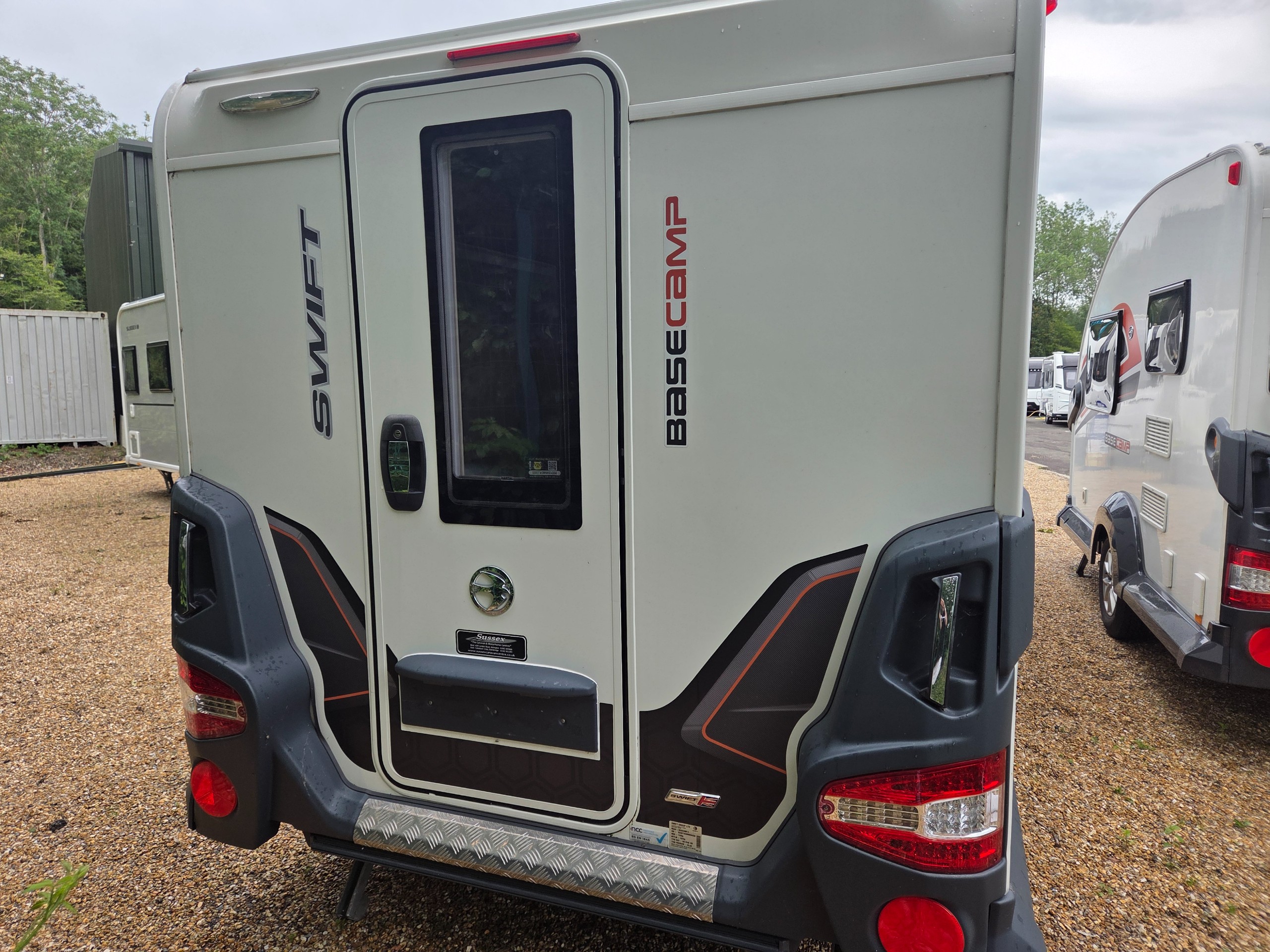 Exterior - Rear