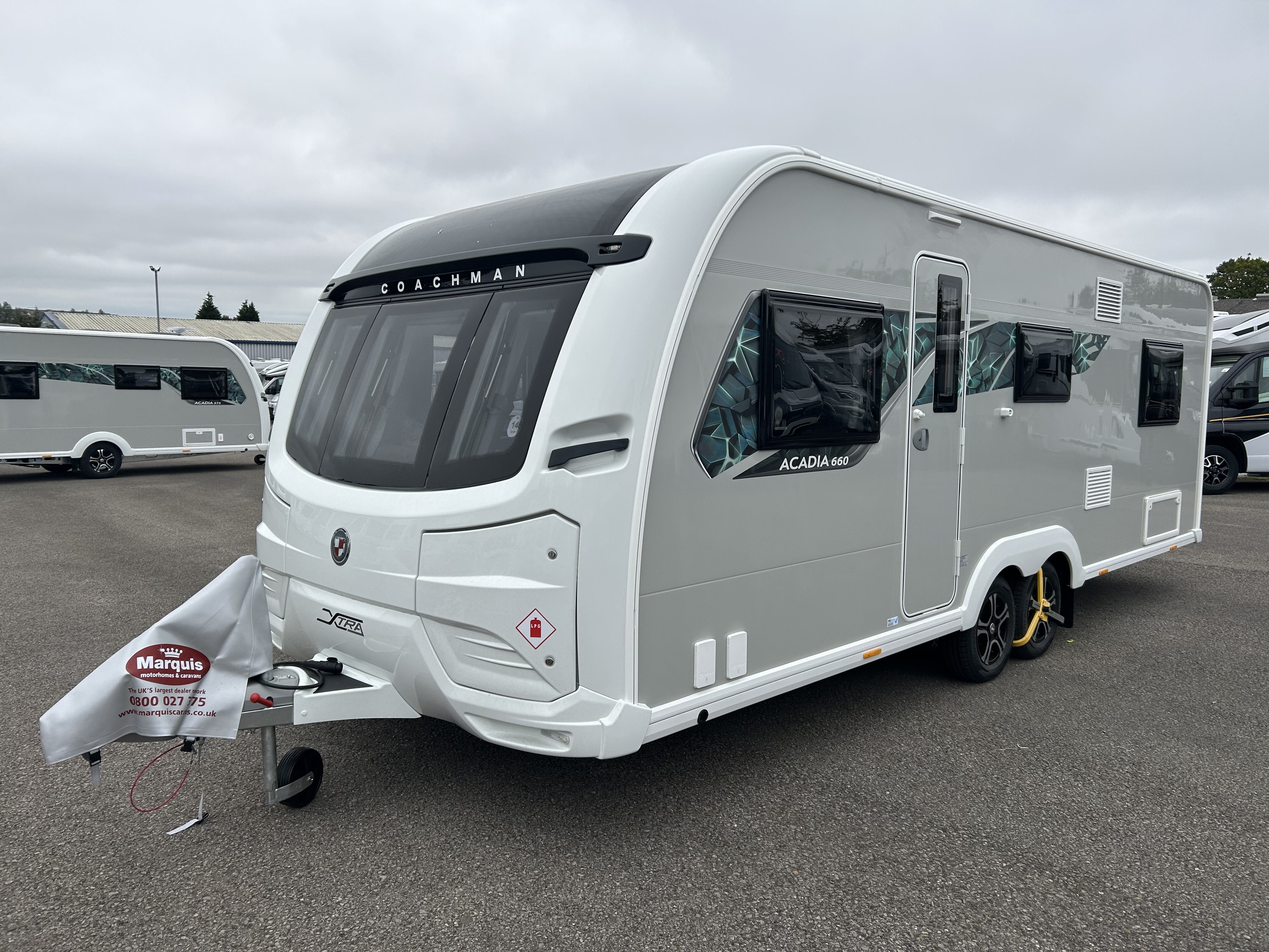 Coachman Acadia 660 Xtra (2024) 5-Berth Twin Axle Caravan with Rear Washroom