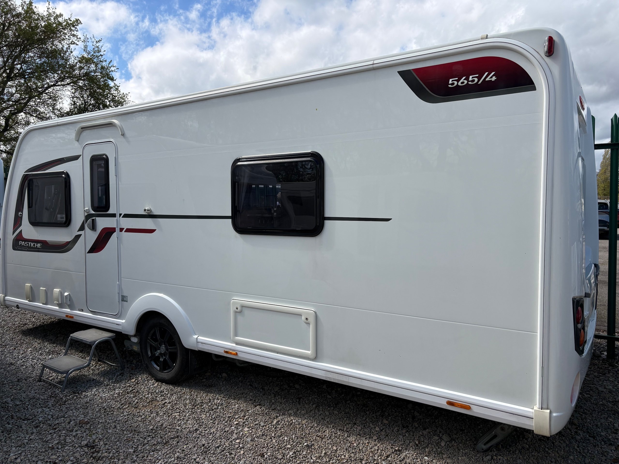 Coachman Pastiche 565 - Exterior - Side