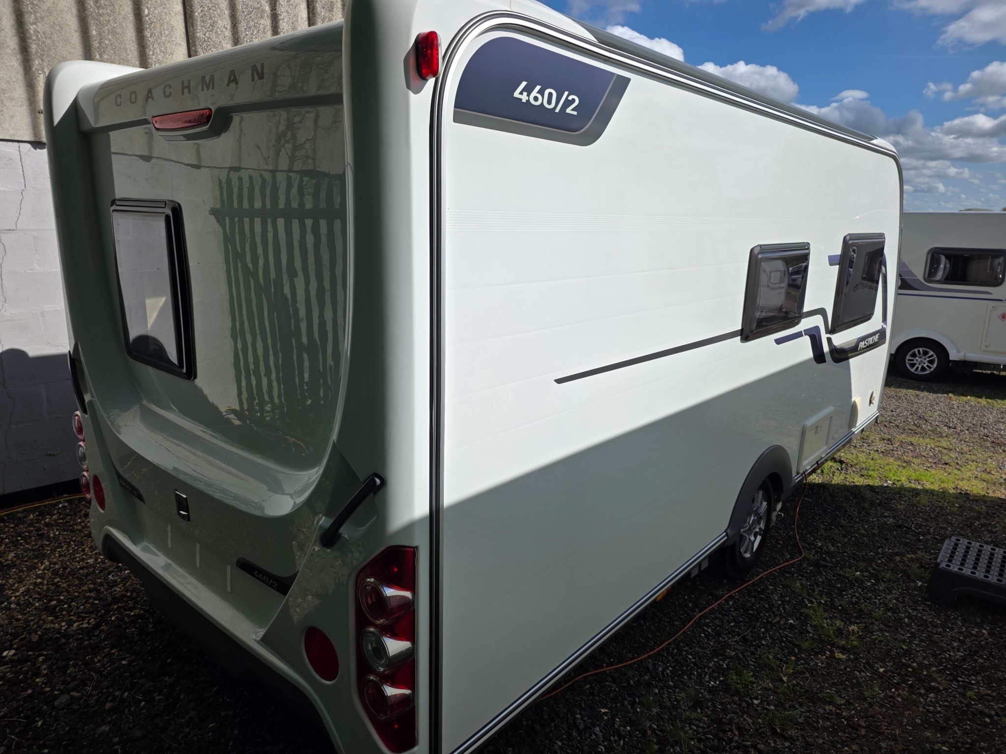Coachman Pastiche 460