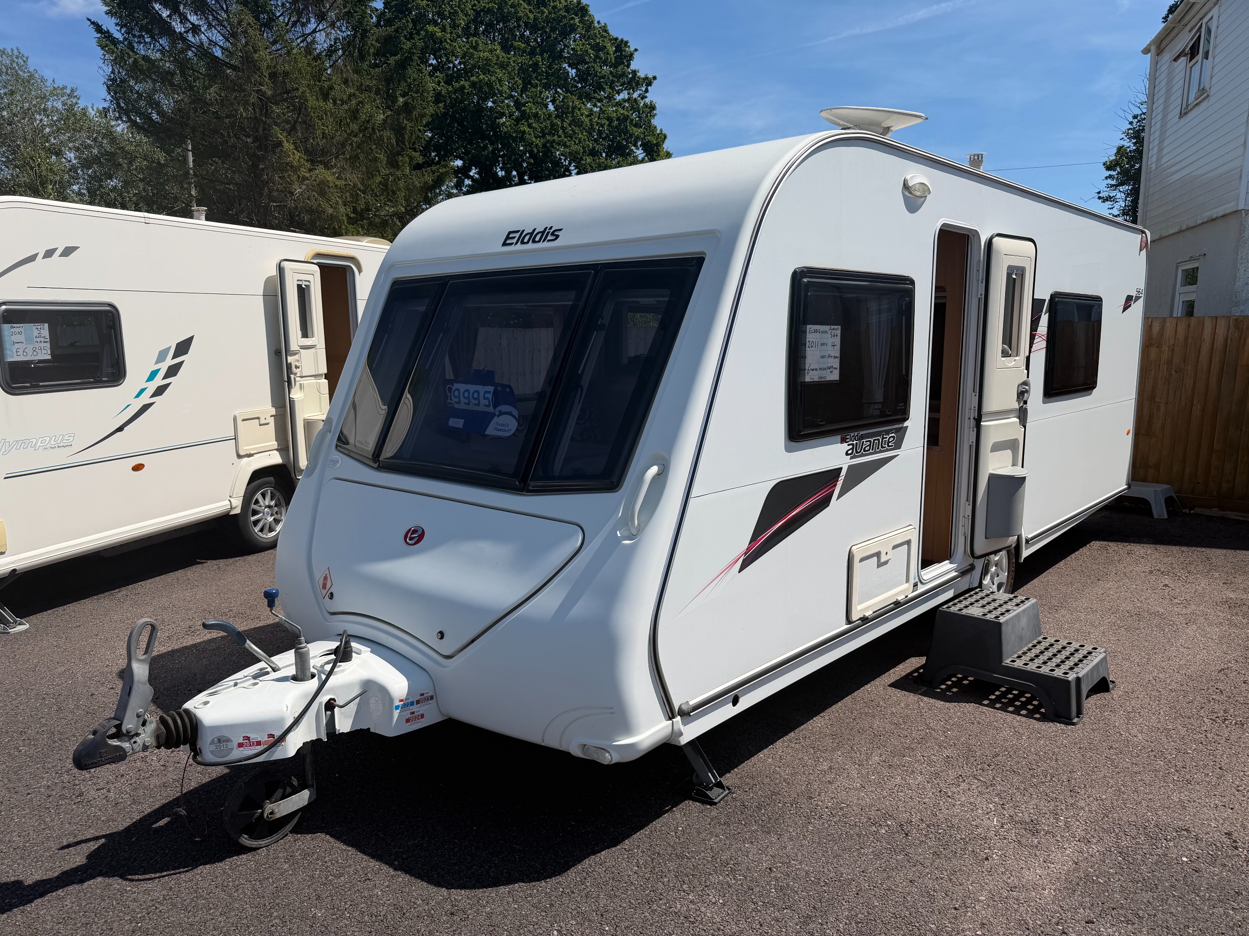 Elddis Avante