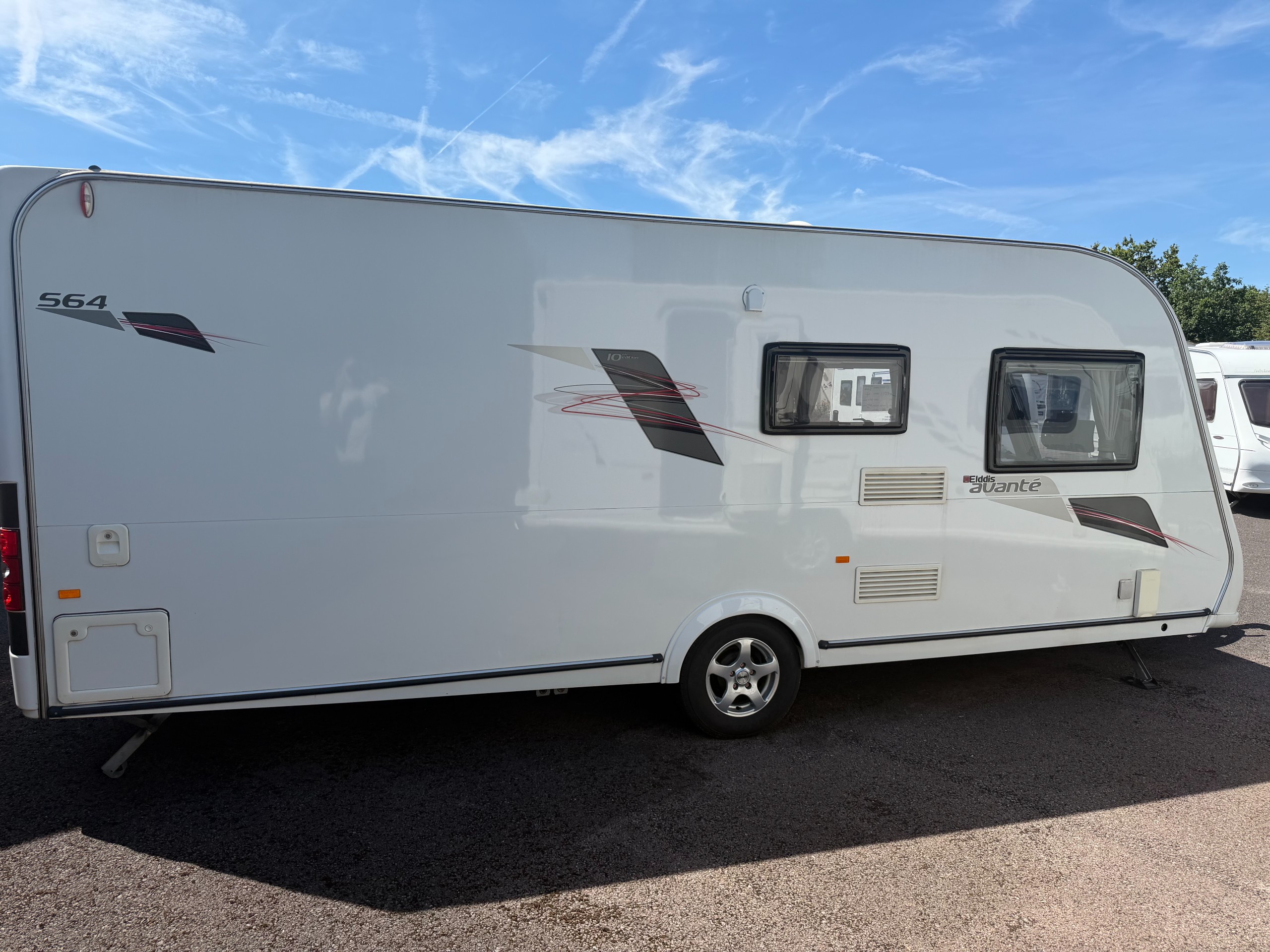 2011 Elddis Avante 564