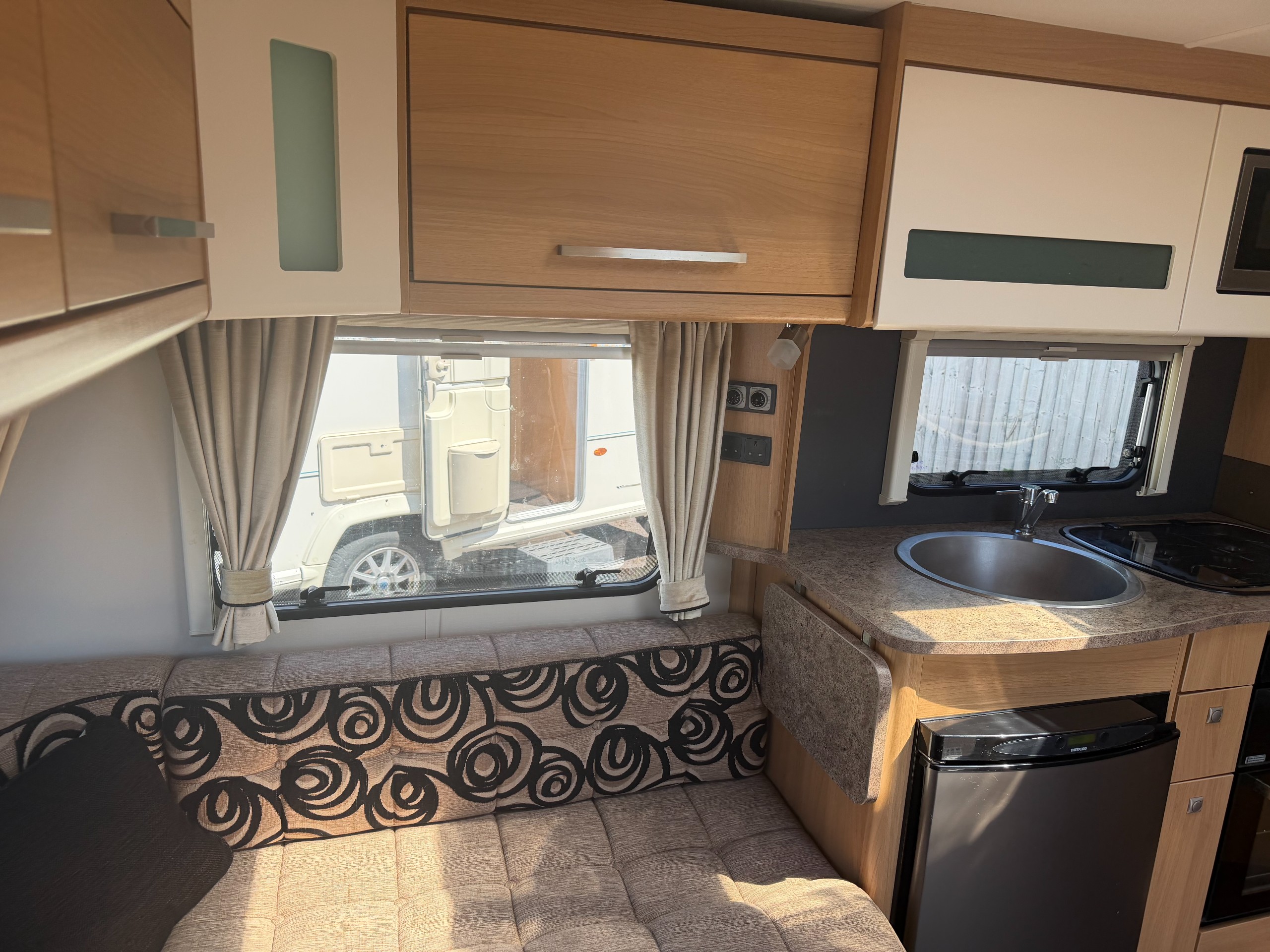 2011 Elddis Avante 564
