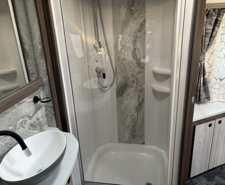 Coachman Lusso 2