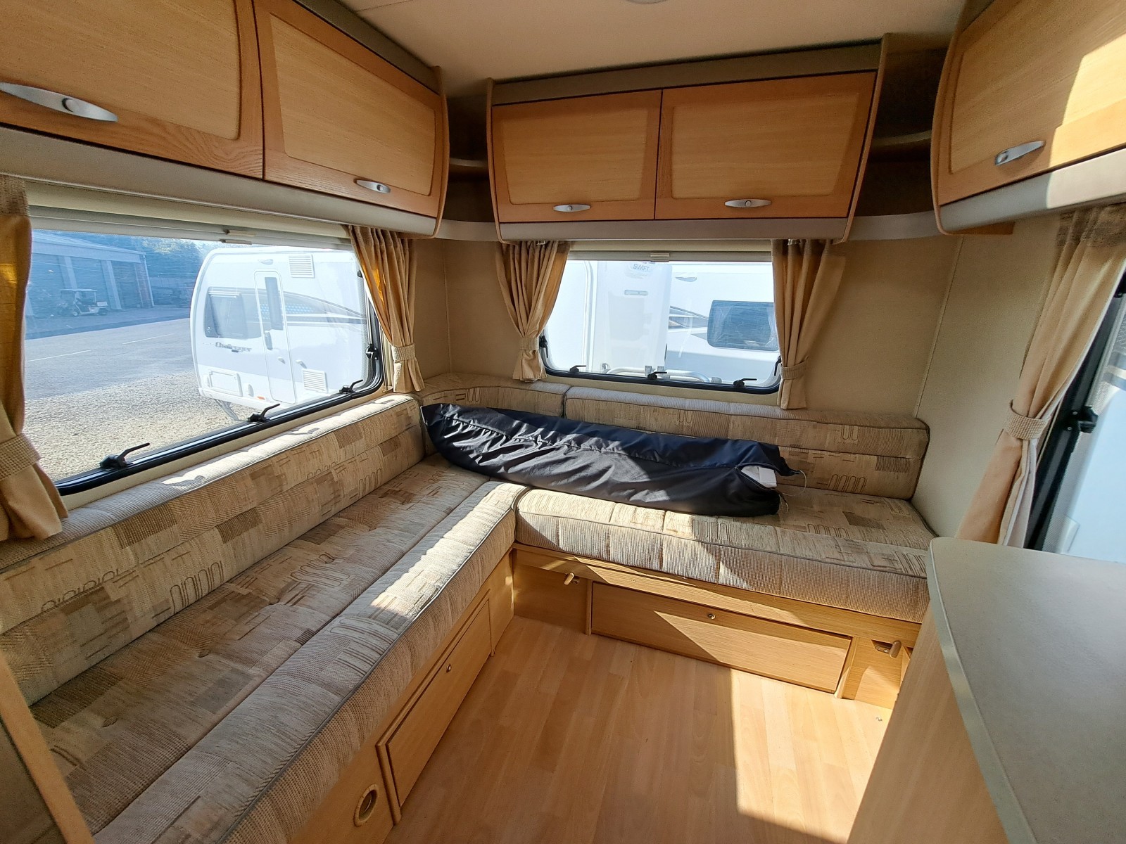 2008 Bessacarr E425