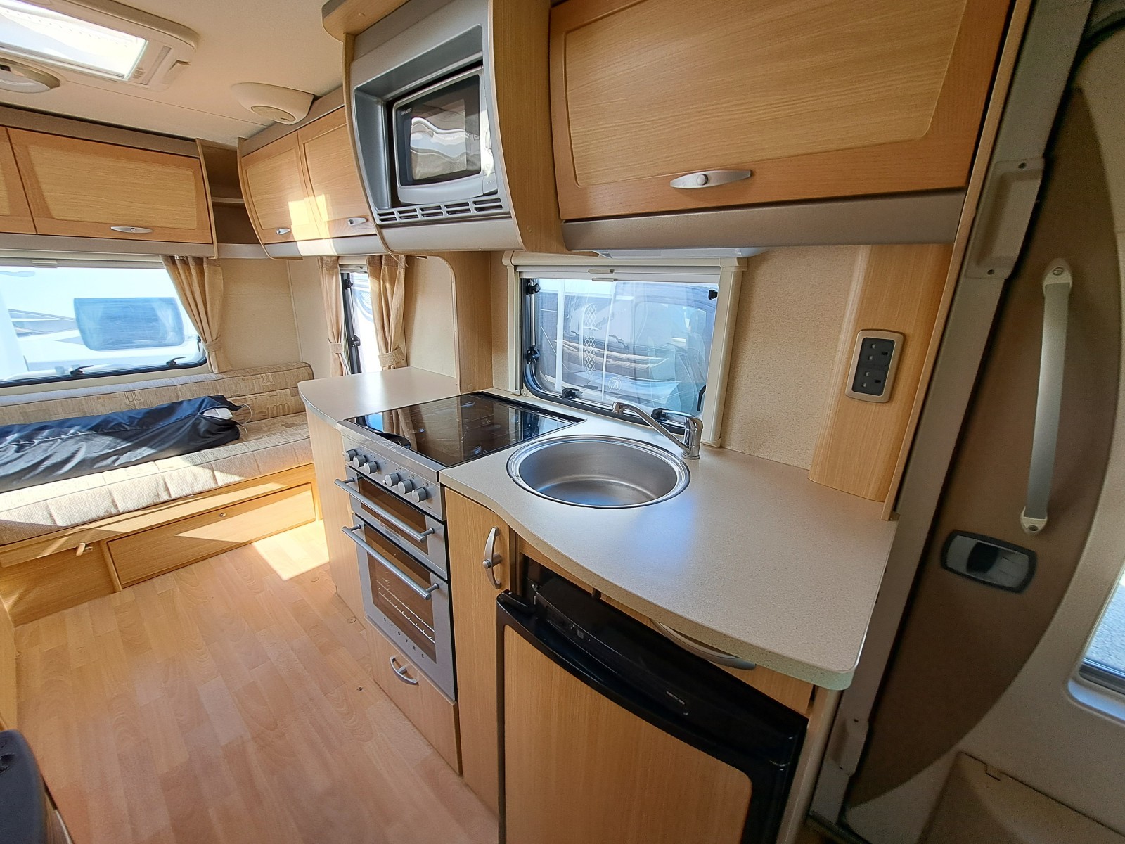 2008 Bessacarr E425