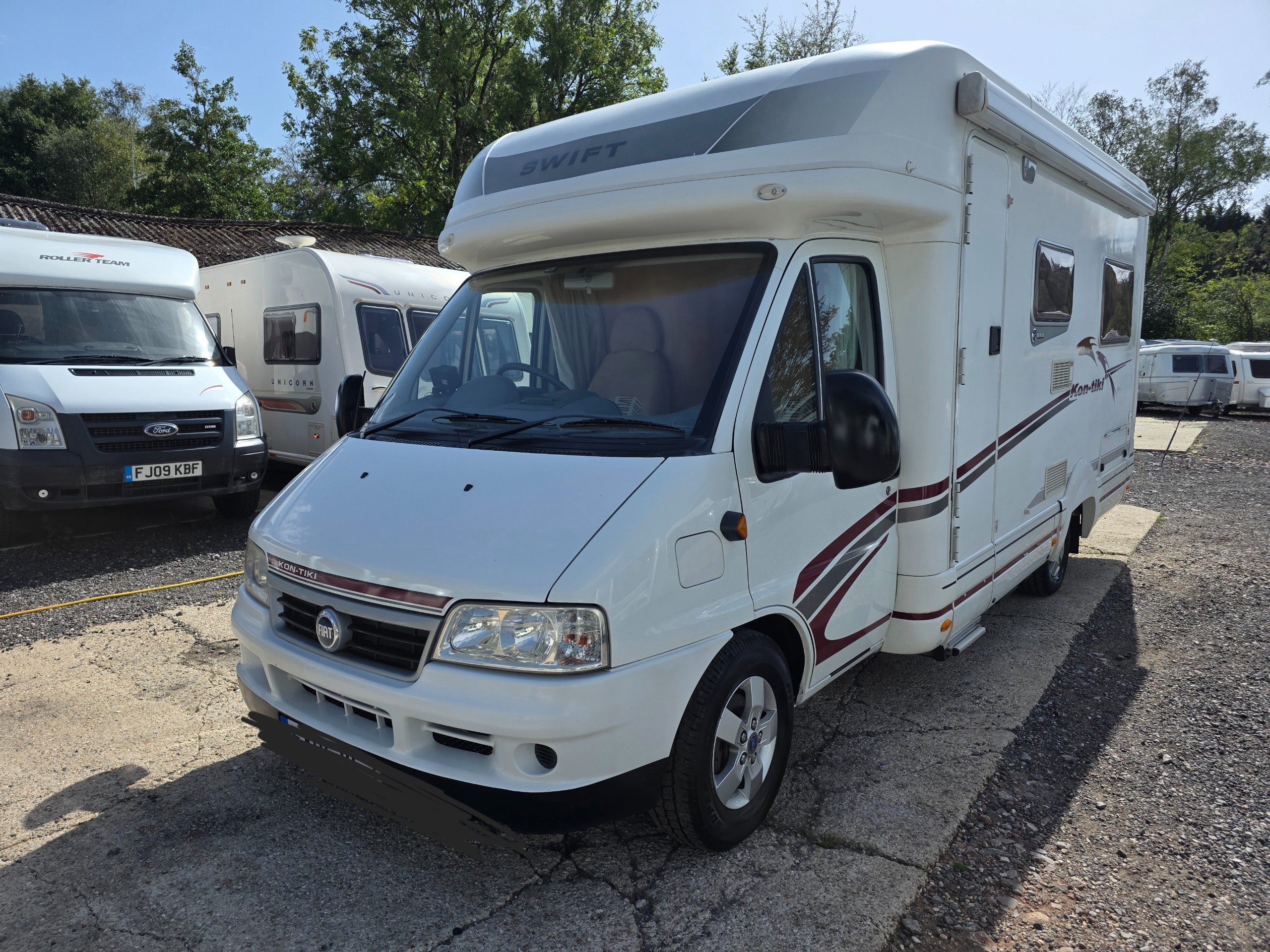 Swift Kon-Tiki 610 - Exterior - Front