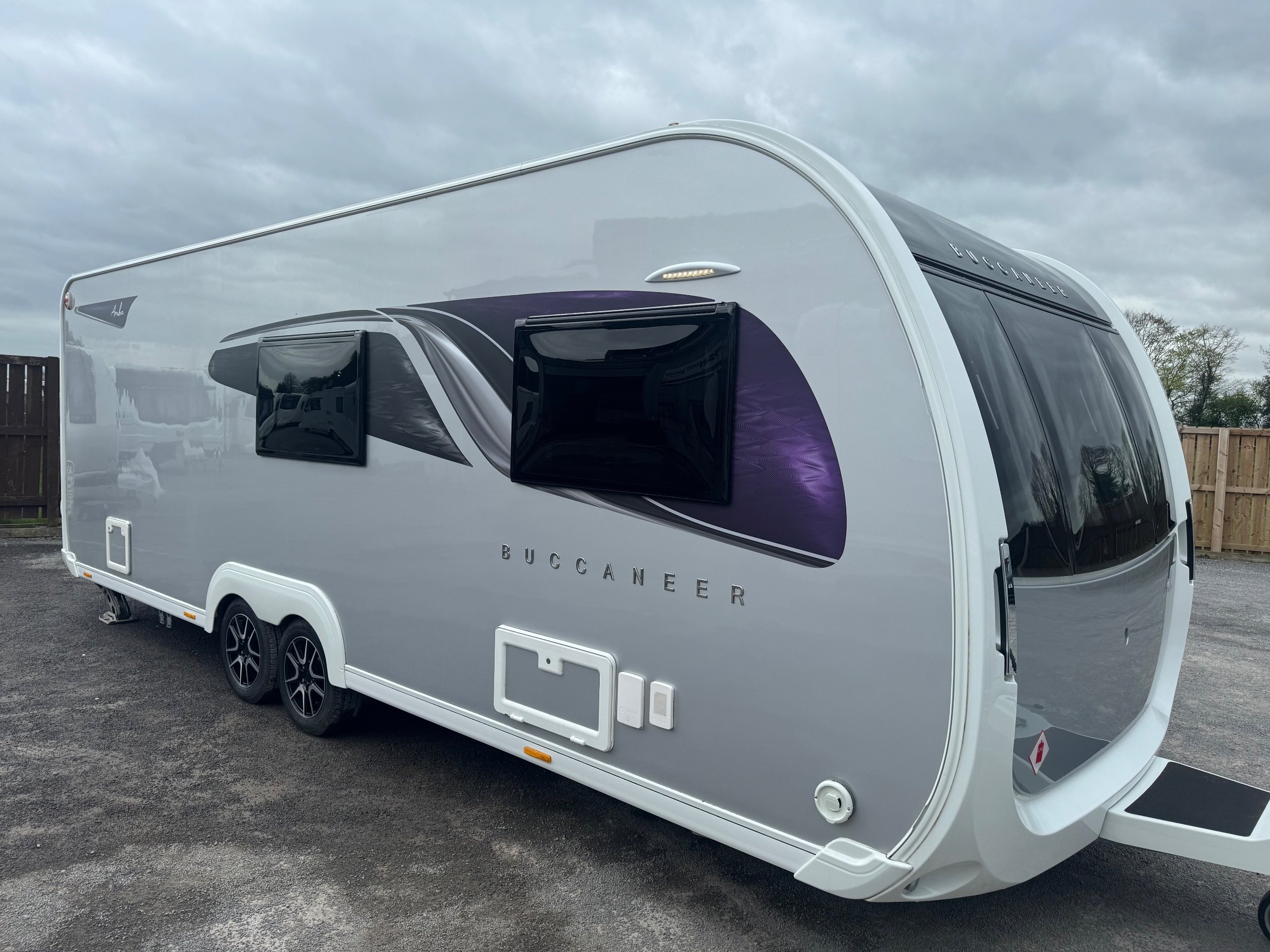 2023 Buccaneer Aruba - Exterior - Front