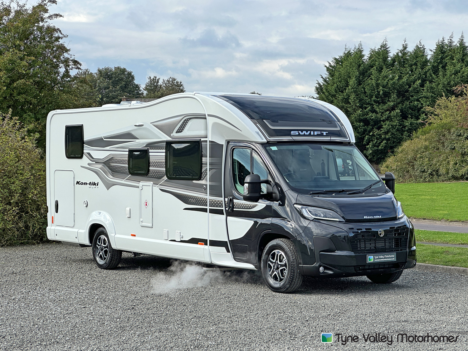 Swift Kon-Tiki 784 - Exterior - Front