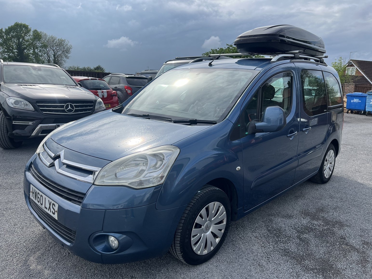 2010 Citroen Berlingo - Exterior - Front