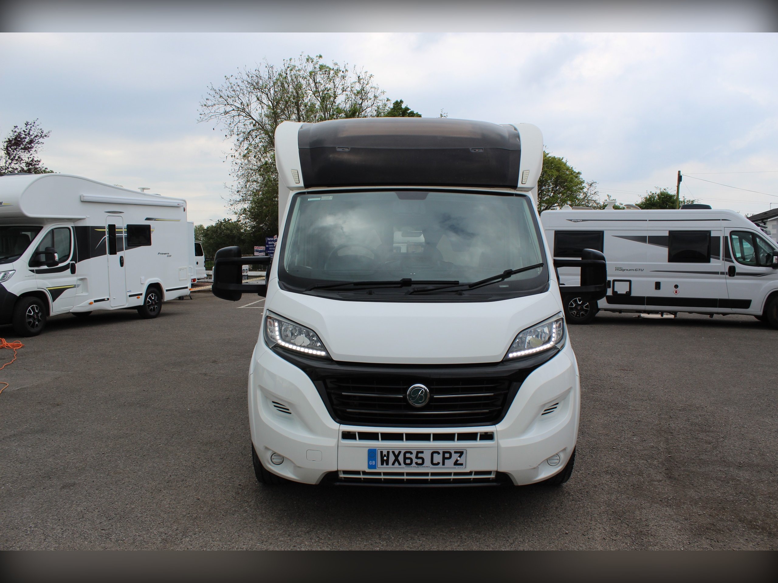 2015 Bessacarr 496 - Exterior - Front