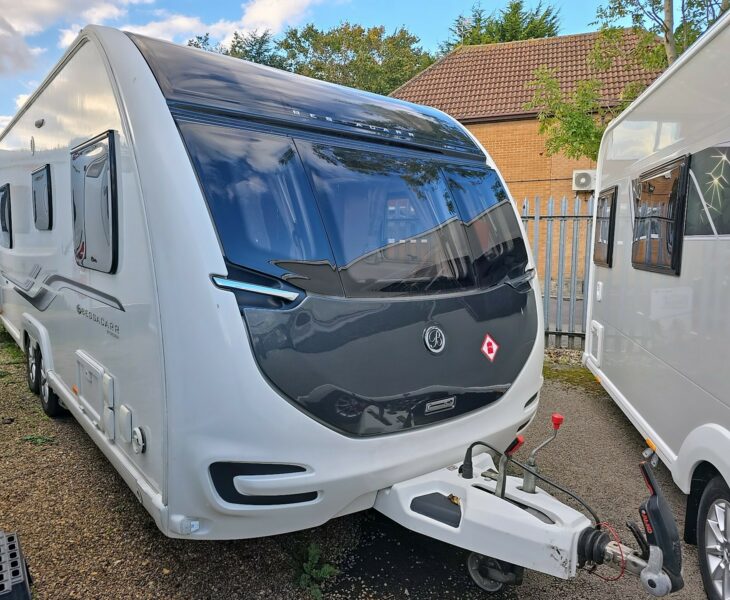 2020 Bessacarr By Design 645 Twin Axle 2-Berth with End-Washroom