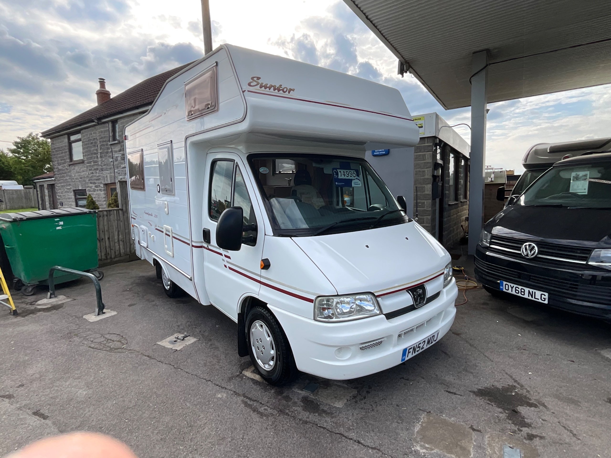 2002 Compass Avantgarde 200