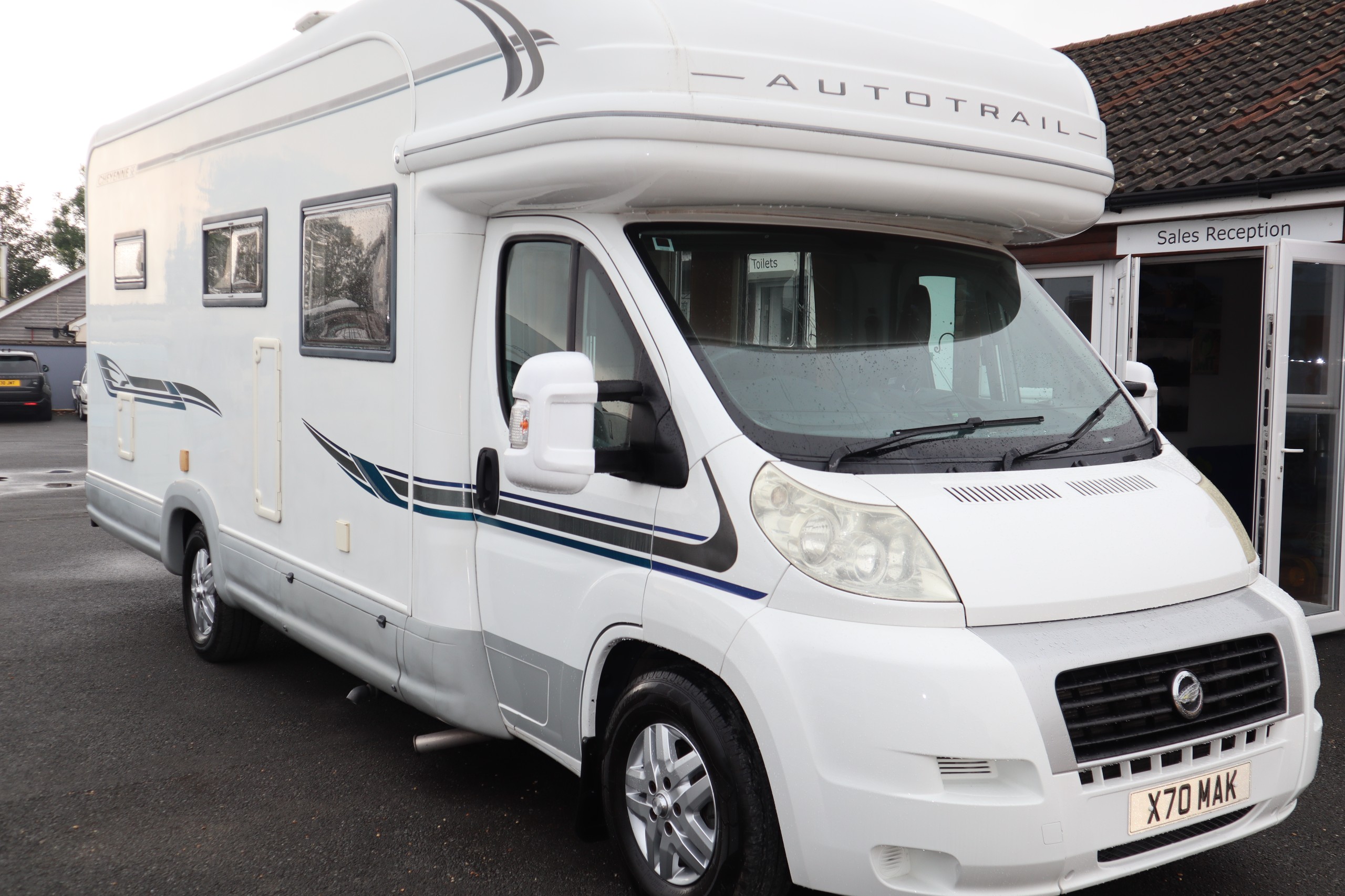 Auto-Trail Cheyenne 660 Low-Line Fiat Fiat Ducato, 4 Berth, 2 Belts, Fixed Bed, MOT, 12 Months Warranty, Habitation Service - Photo 1