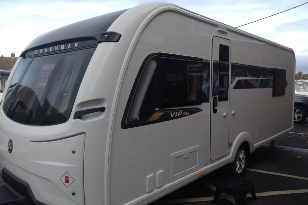 2000 Coachman Vip 545