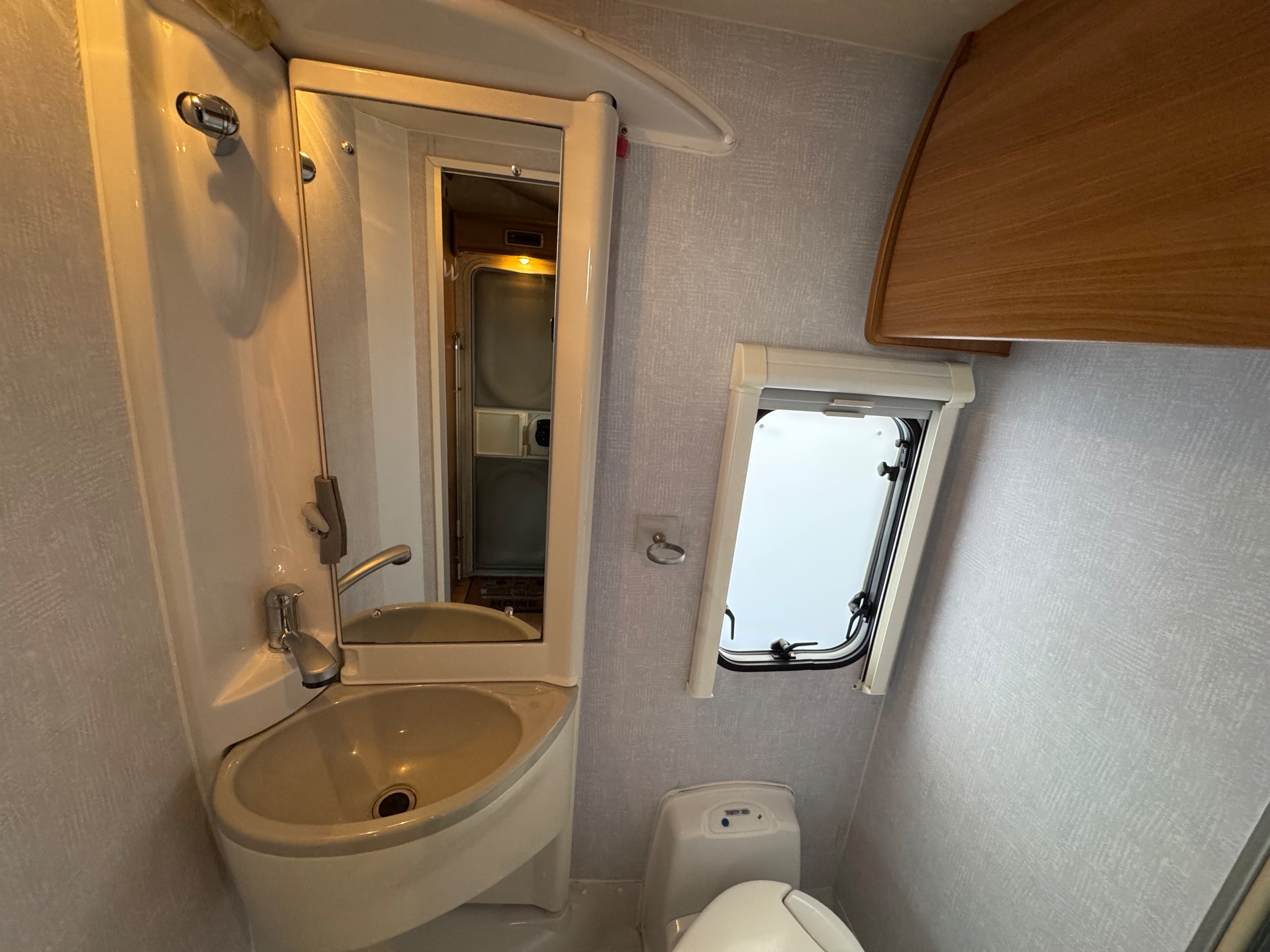 Swift Lifestyle 590 PR COACHBUILT MOTORHOME