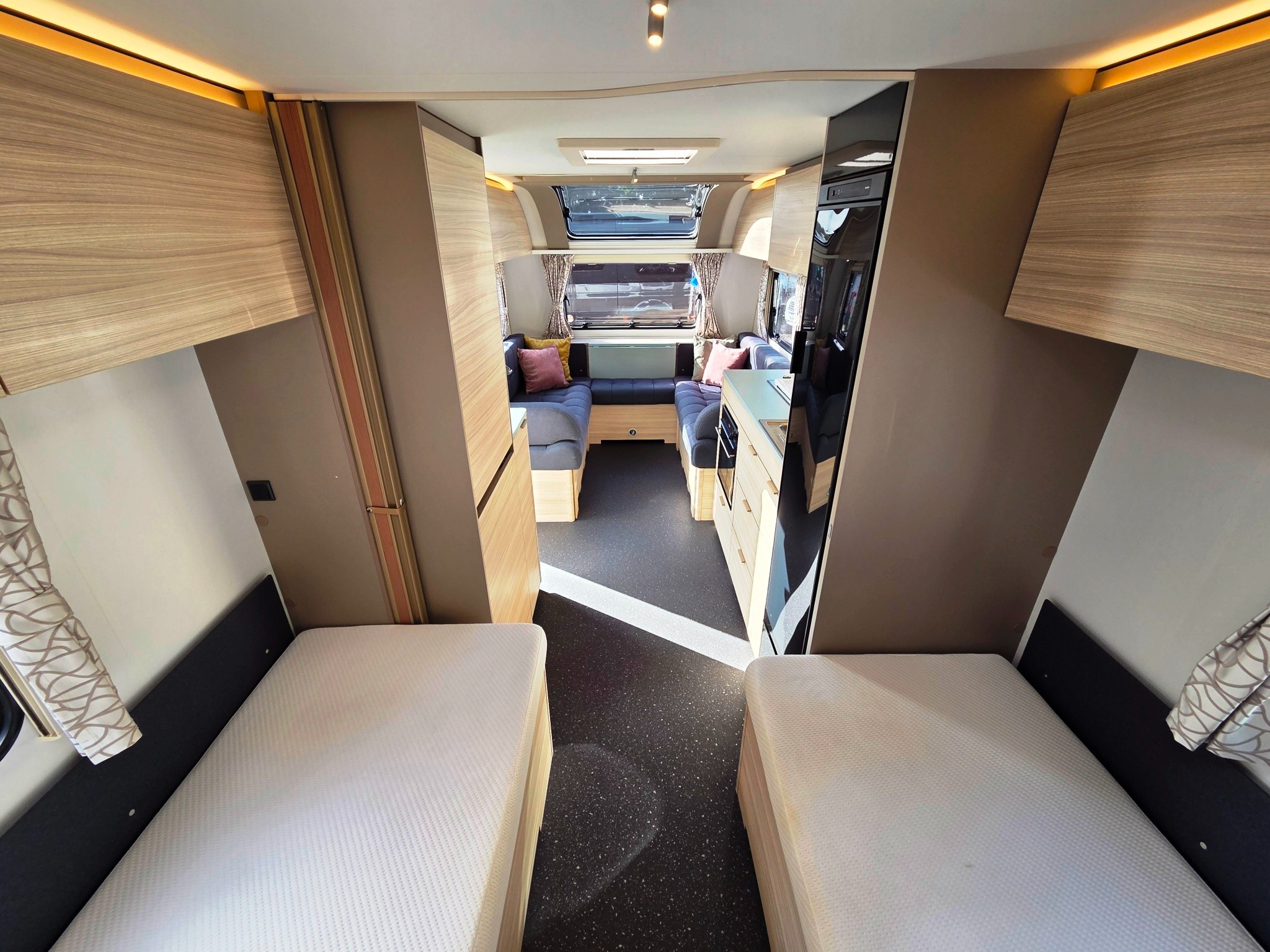 2022 Adria Altea 612 DL Tyne