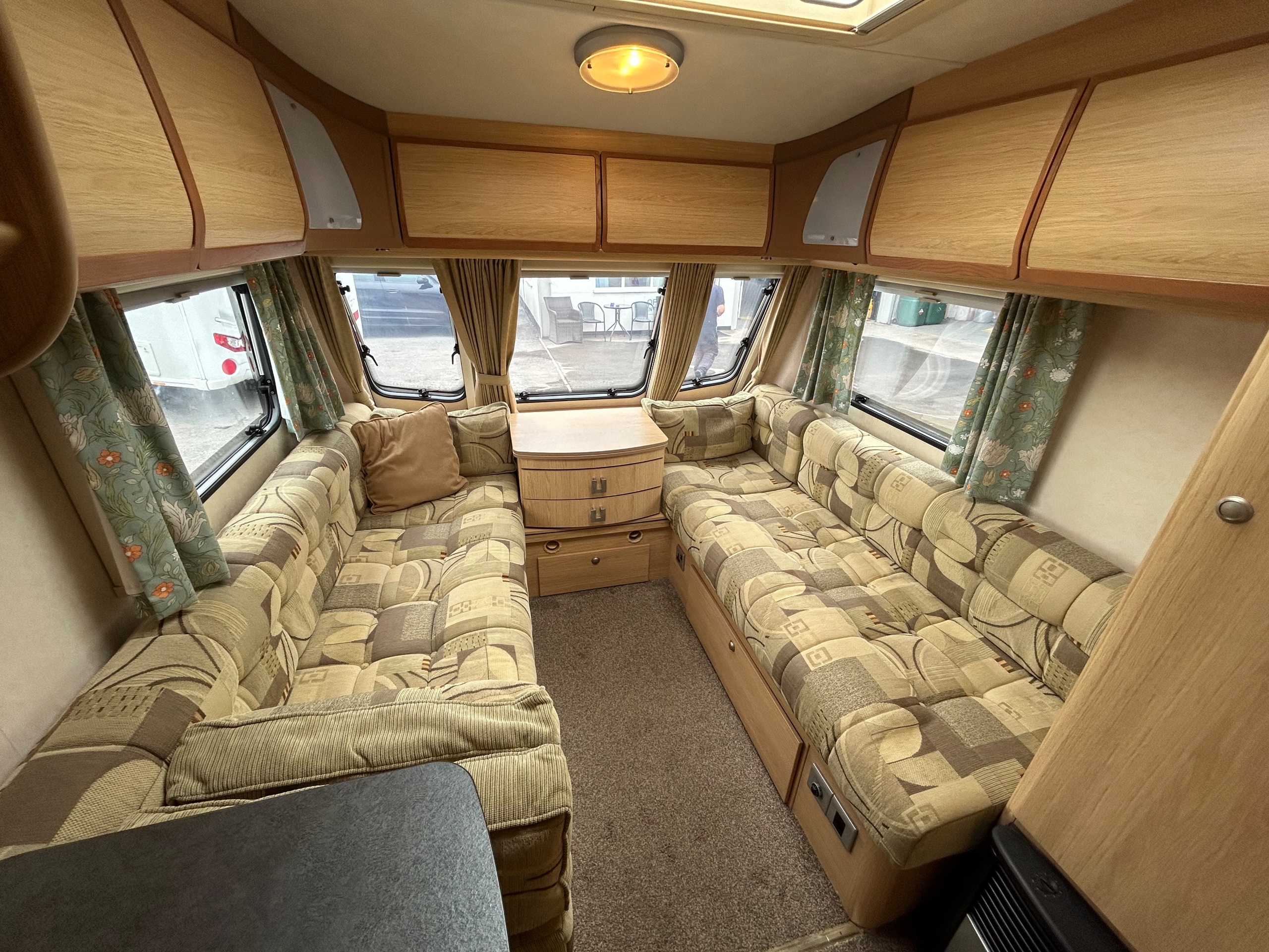 Coachman Amara 380 / 2  BERTH