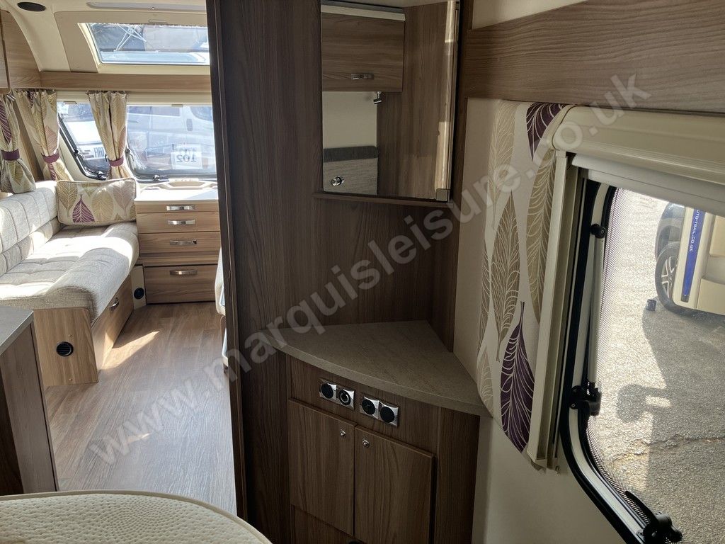 2017 Swift EXPRESSION 584