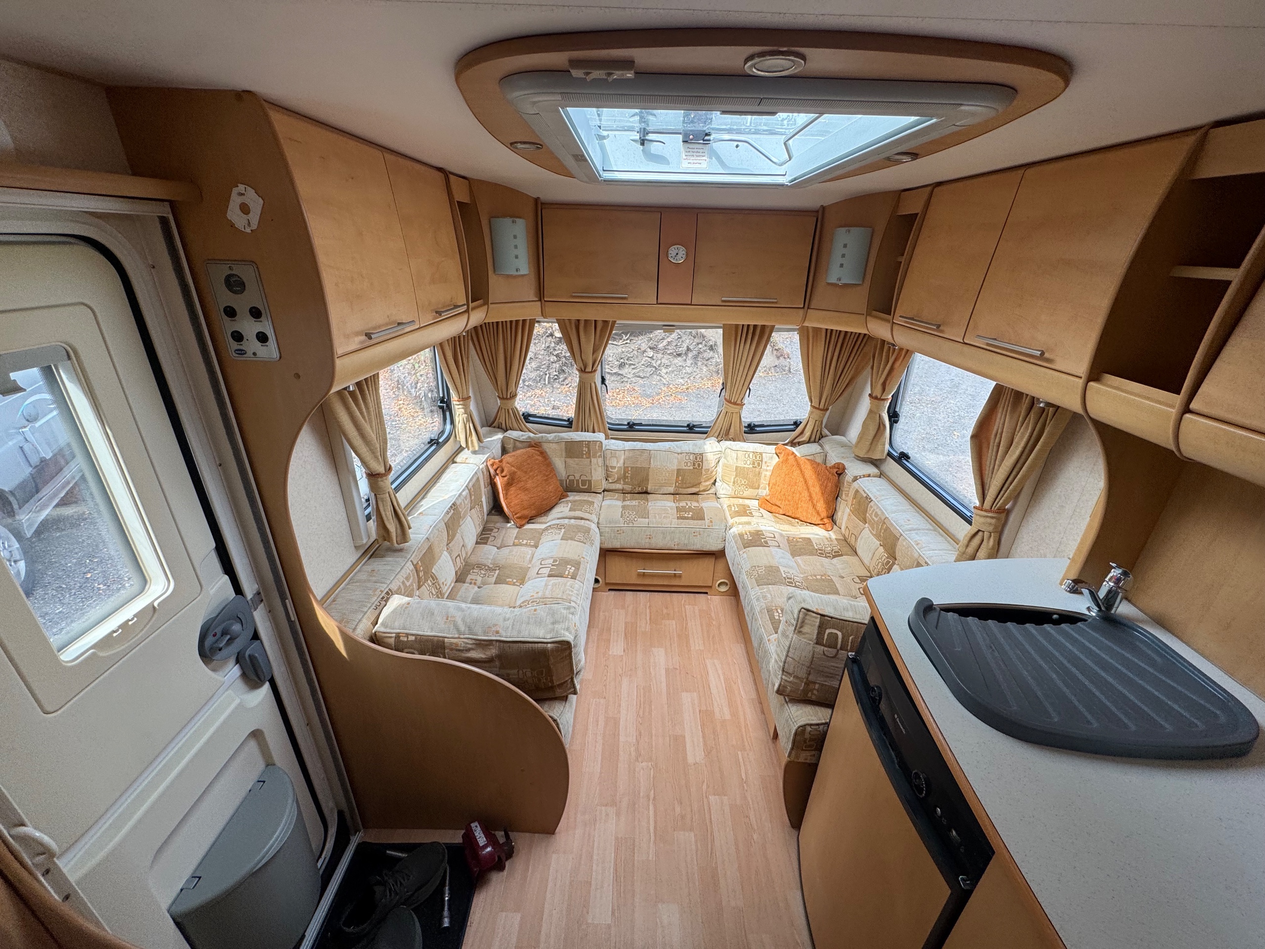 2007 Bailey Pageant Series 6 Burgundy