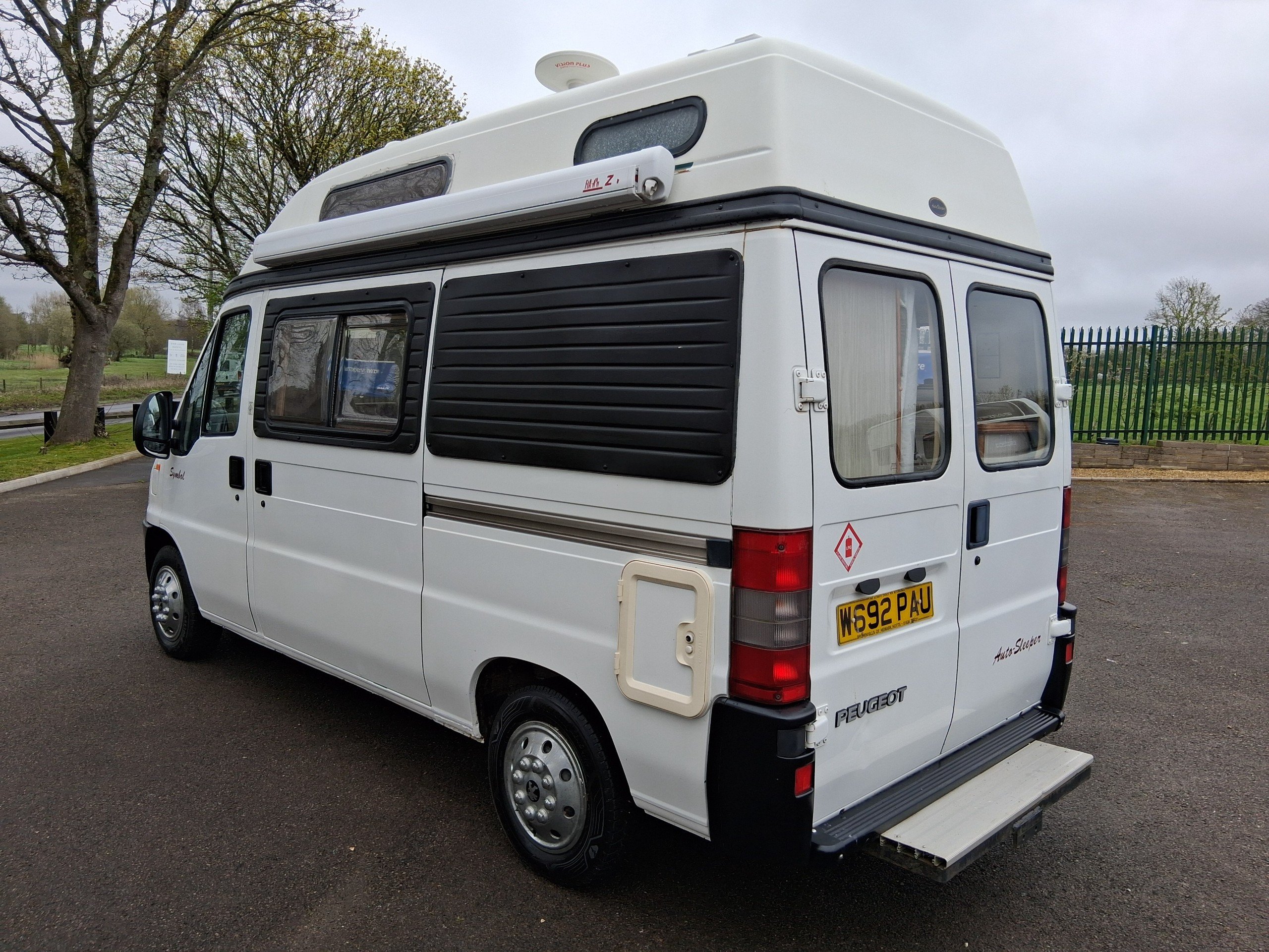 Exterior - Rear