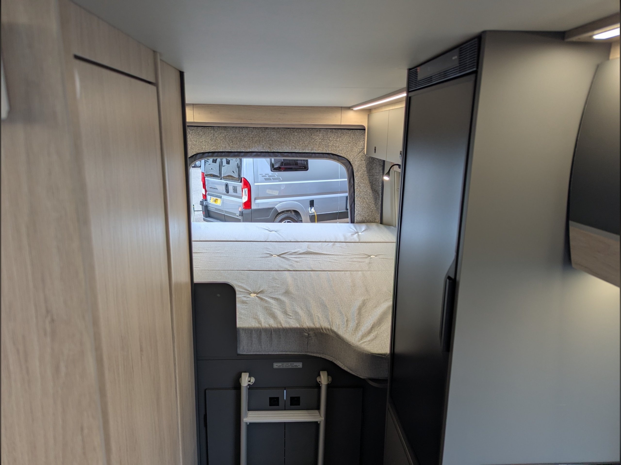 2026 Auto Trail Expedition 68 XL 4-Berth Rear-Lounge Motorhome