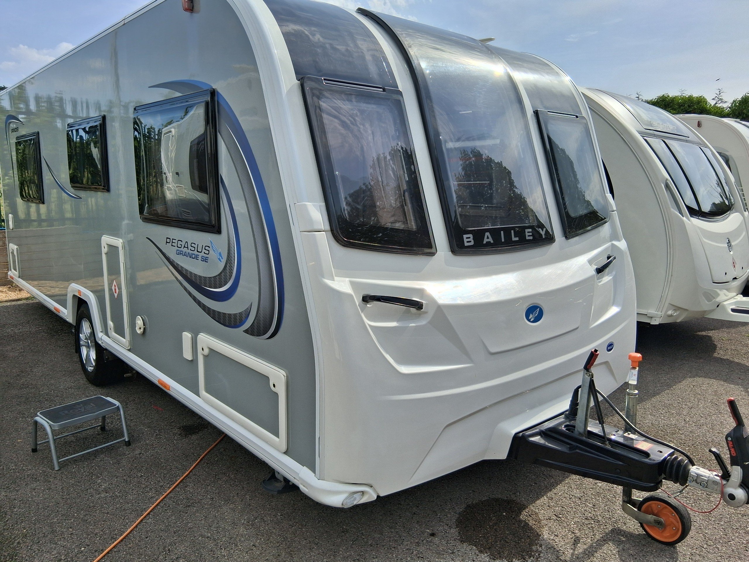 Exterior - Front