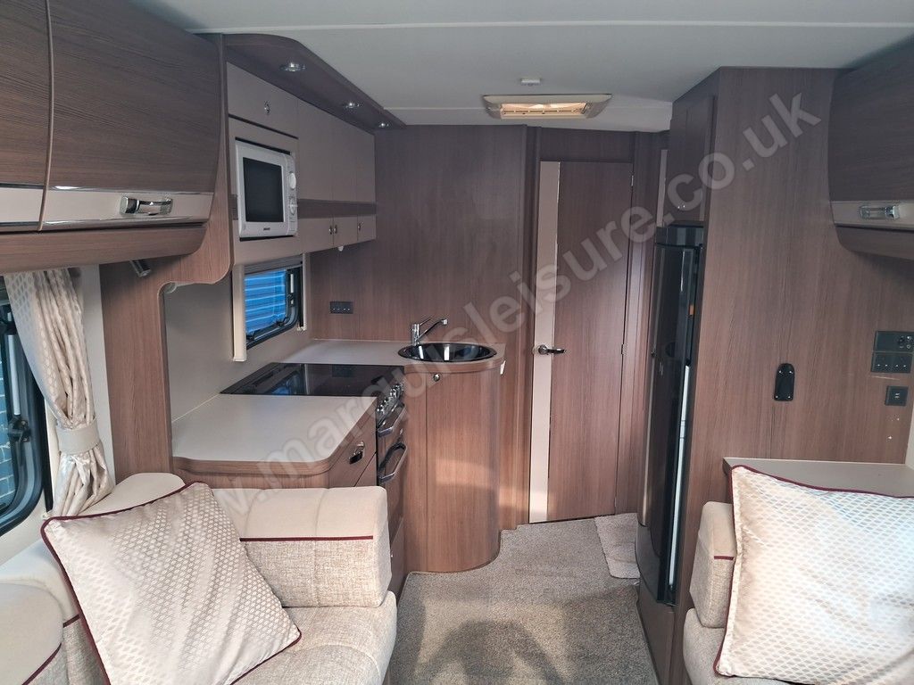 2017 Elddis MAJESTIC 275