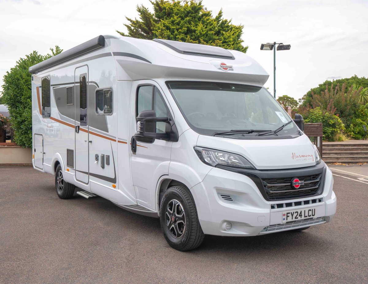 Bürstner Lyseo Harmony T736 140BHP Auto