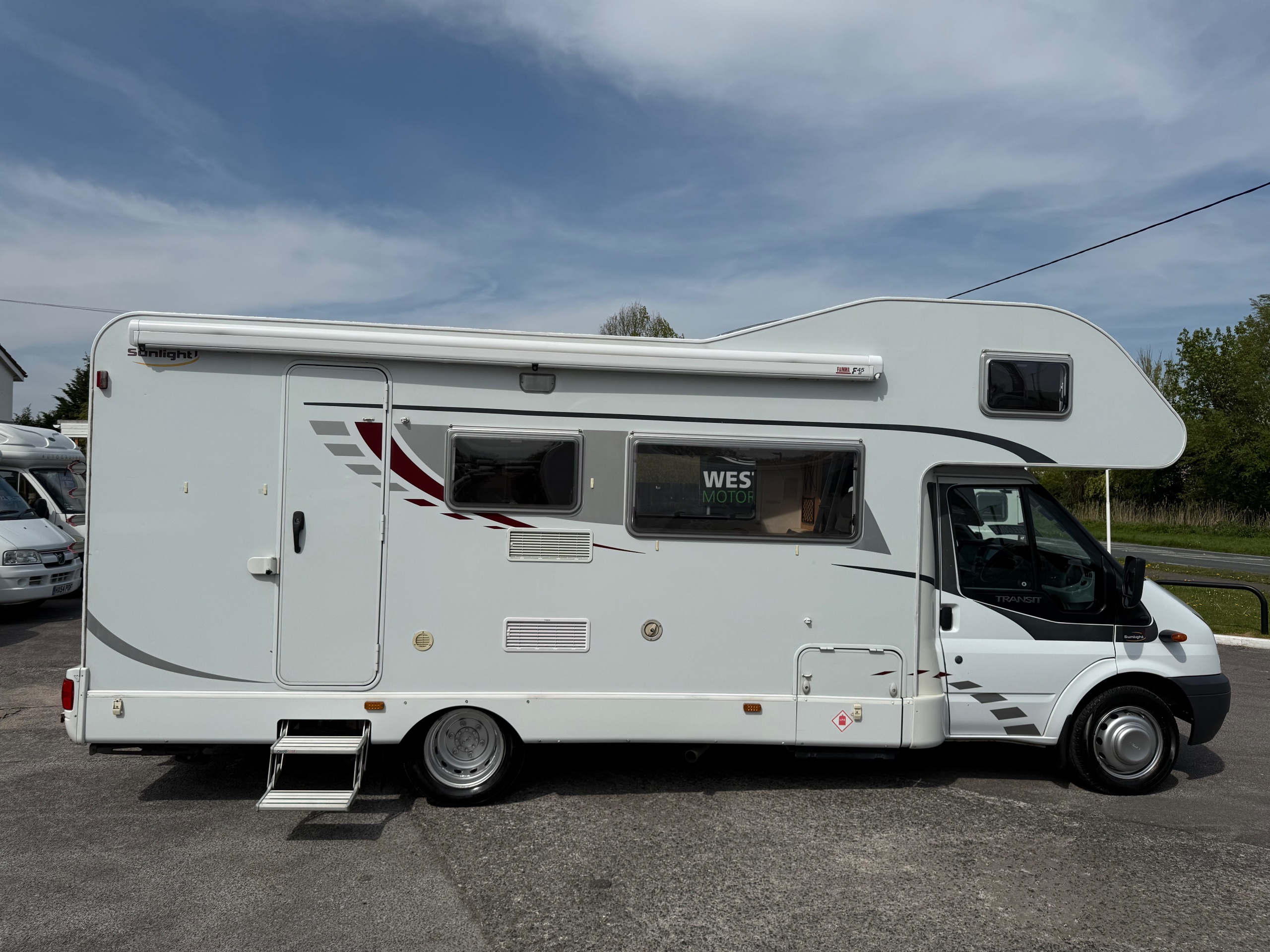 2009 Sunlight Ford Transit (Can Be Driven On A Normal Licence 3500Kg)