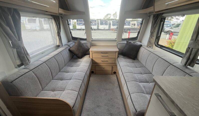 Exterior - Rear