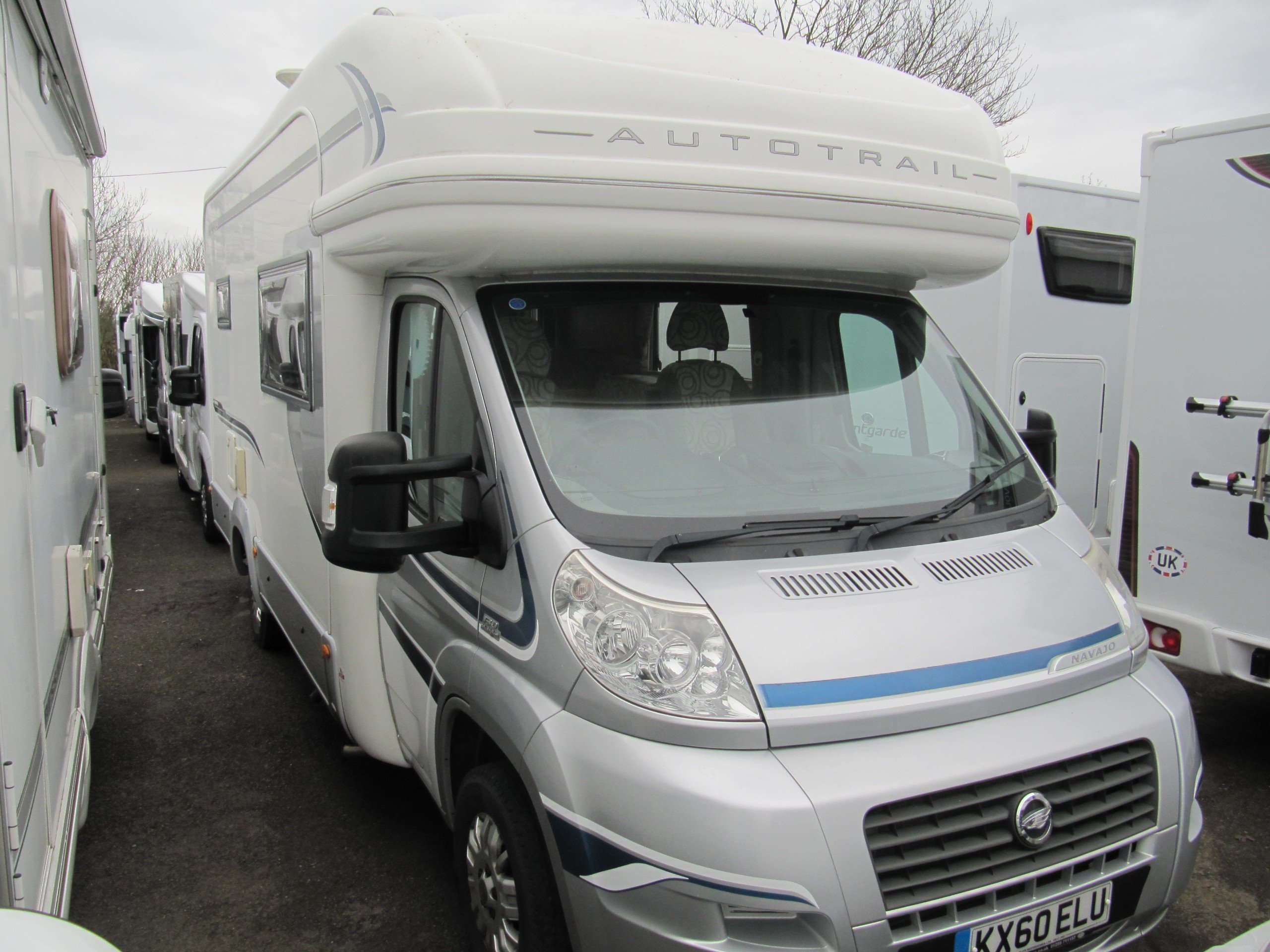 2010 Auto-Trail Navajo - Exterior - Front