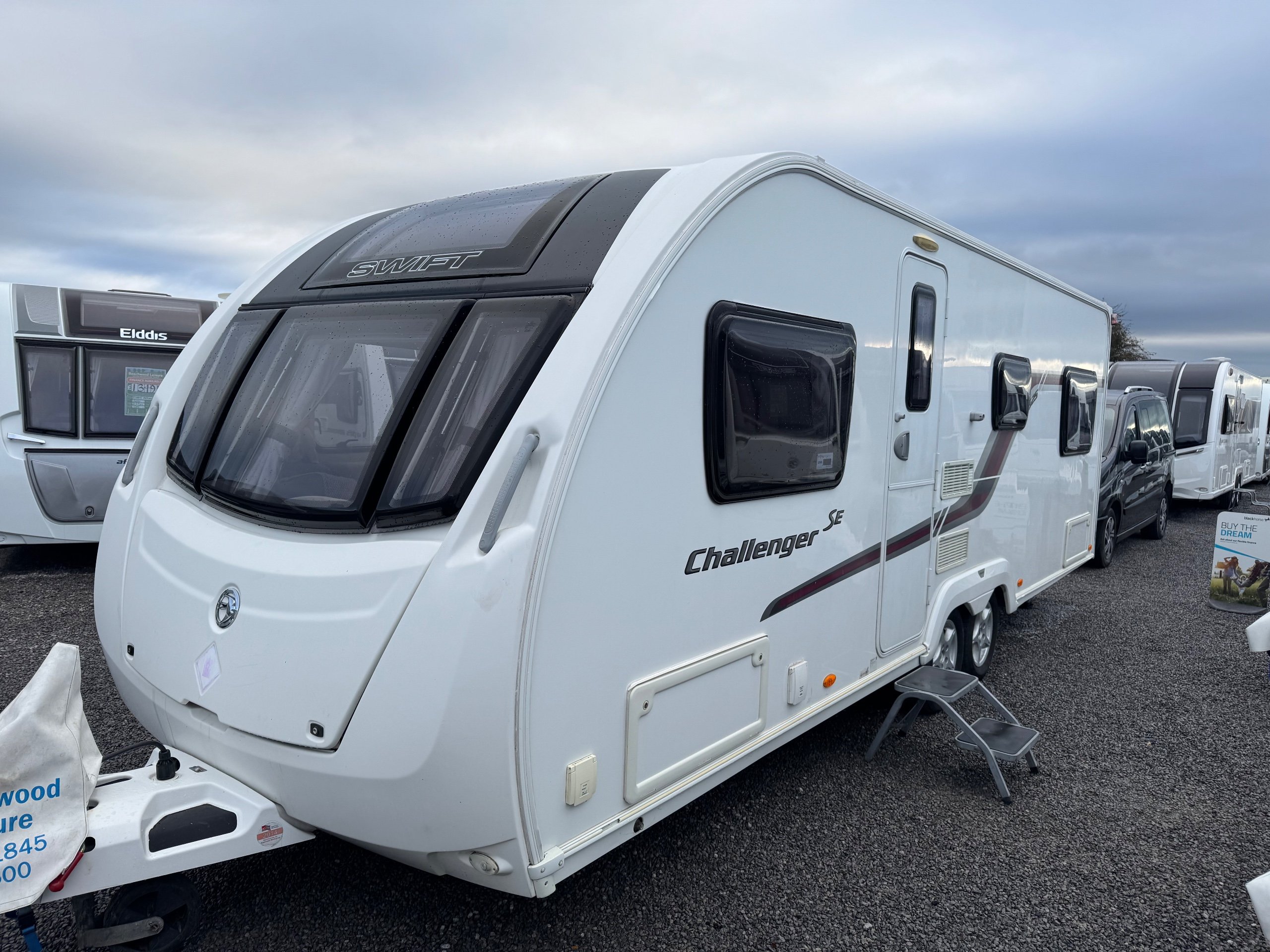 2013 Swift Challenger SE 625 - Exterior - Front