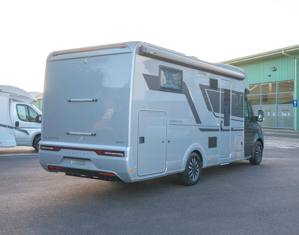 2026 Adria Matrix Supreme MB 670 DC 170BHP Auto
