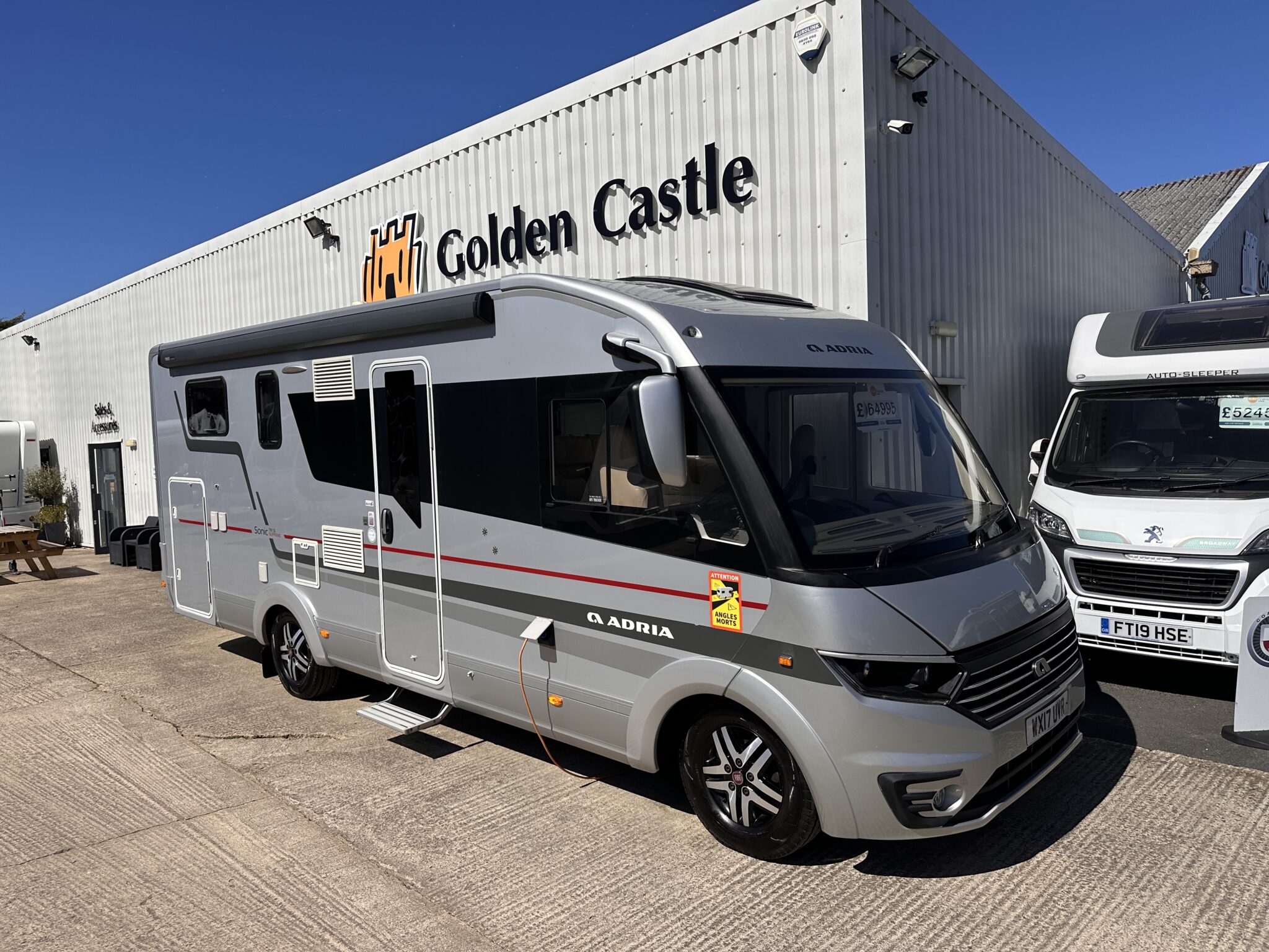 Adria Sonic Supreme 710 SL- 2017 Motorhome - Exterior - Front
