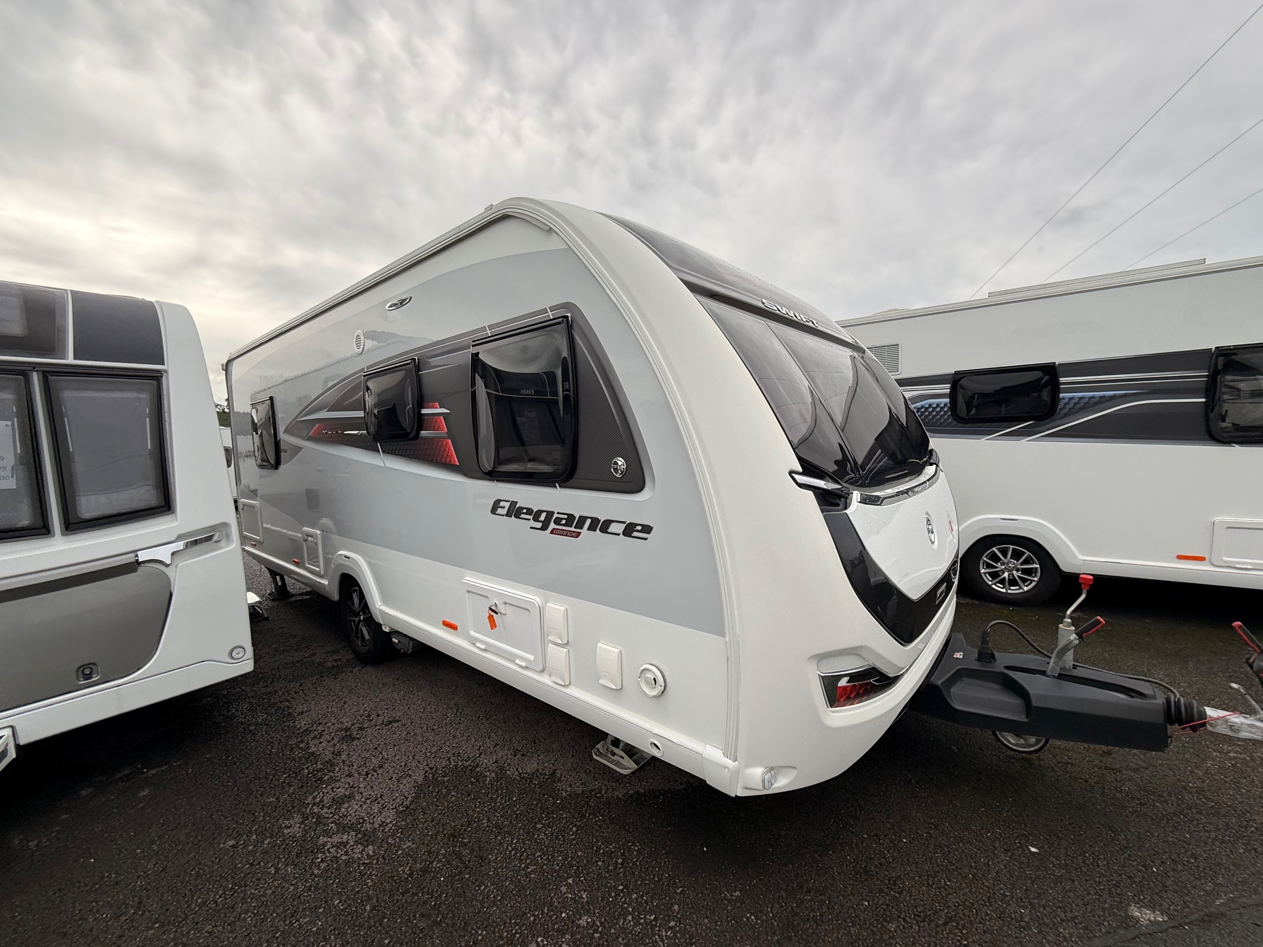 2024 Swift Elegance 760 GRANDE WITH E&P SELF LEVELLING